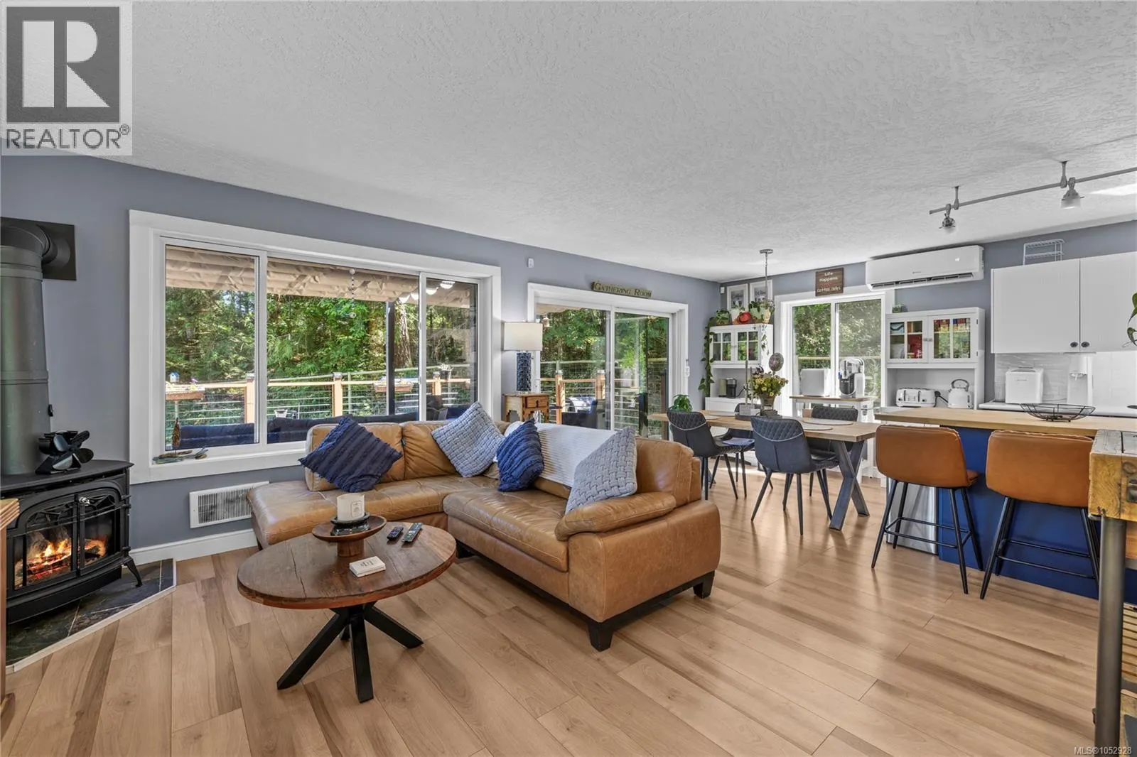 1691 Meadowood Way