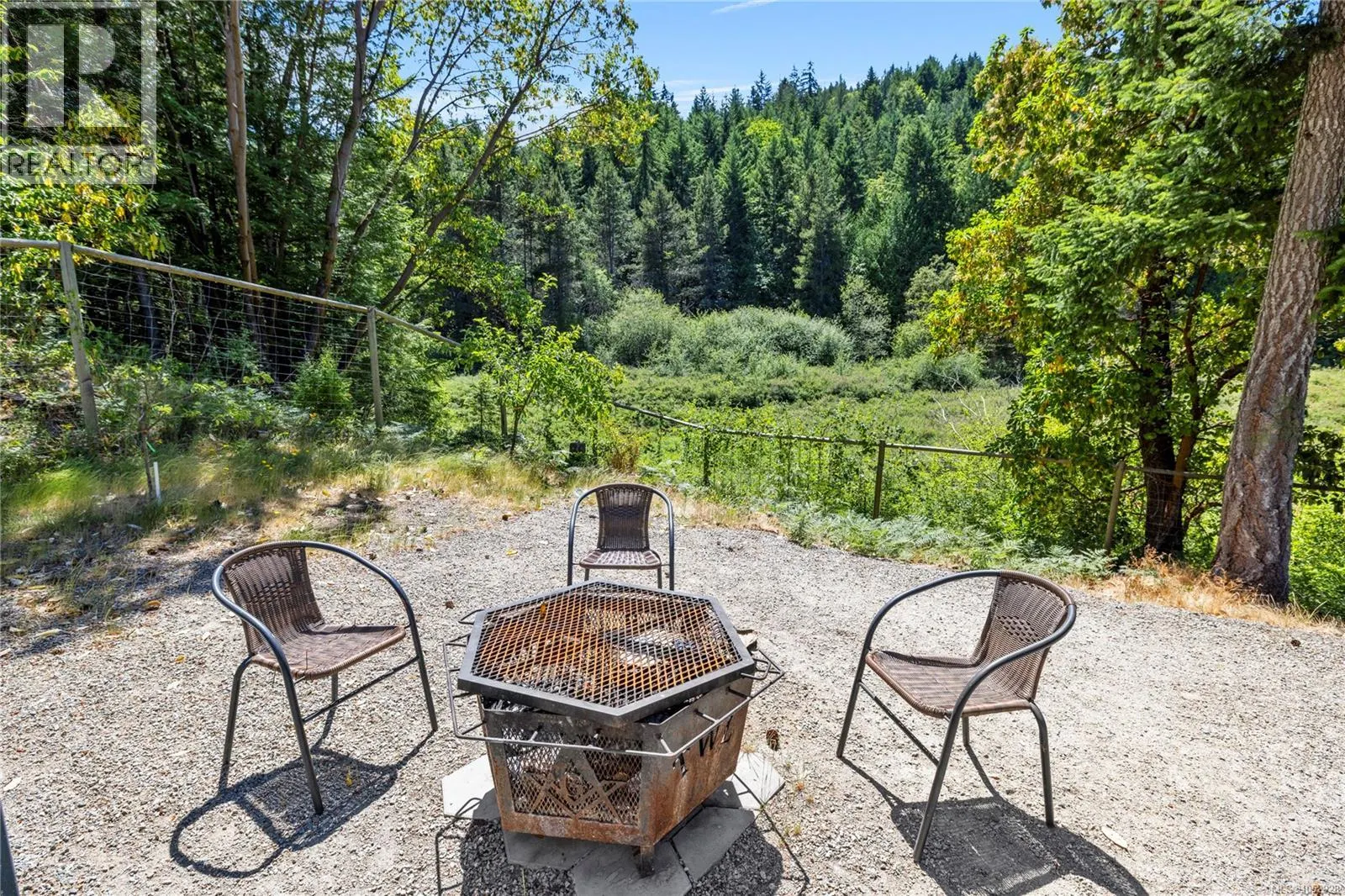 1691 Meadowood Way