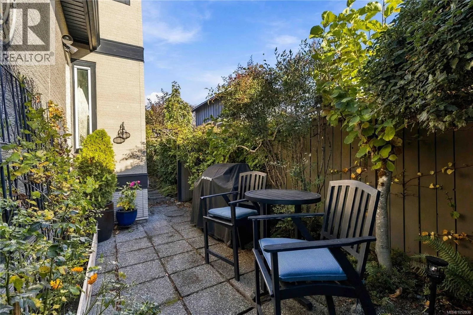 10189 West Saanich Rd