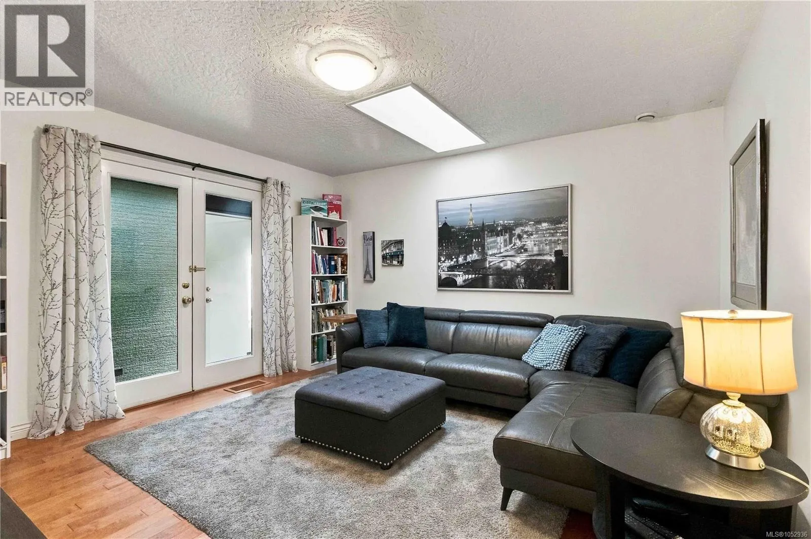 10189 West Saanich Rd
