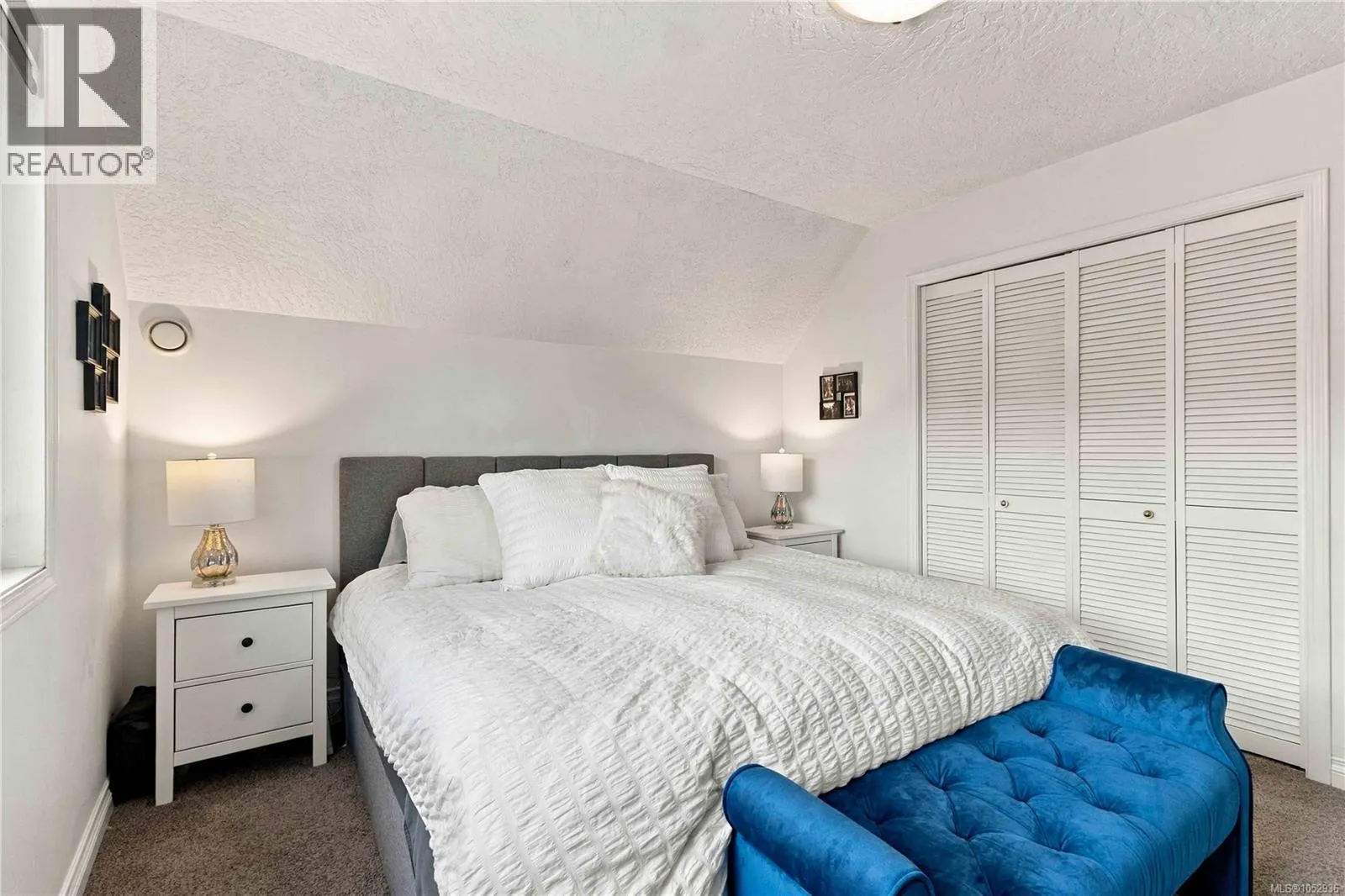 10189 West Saanich Rd