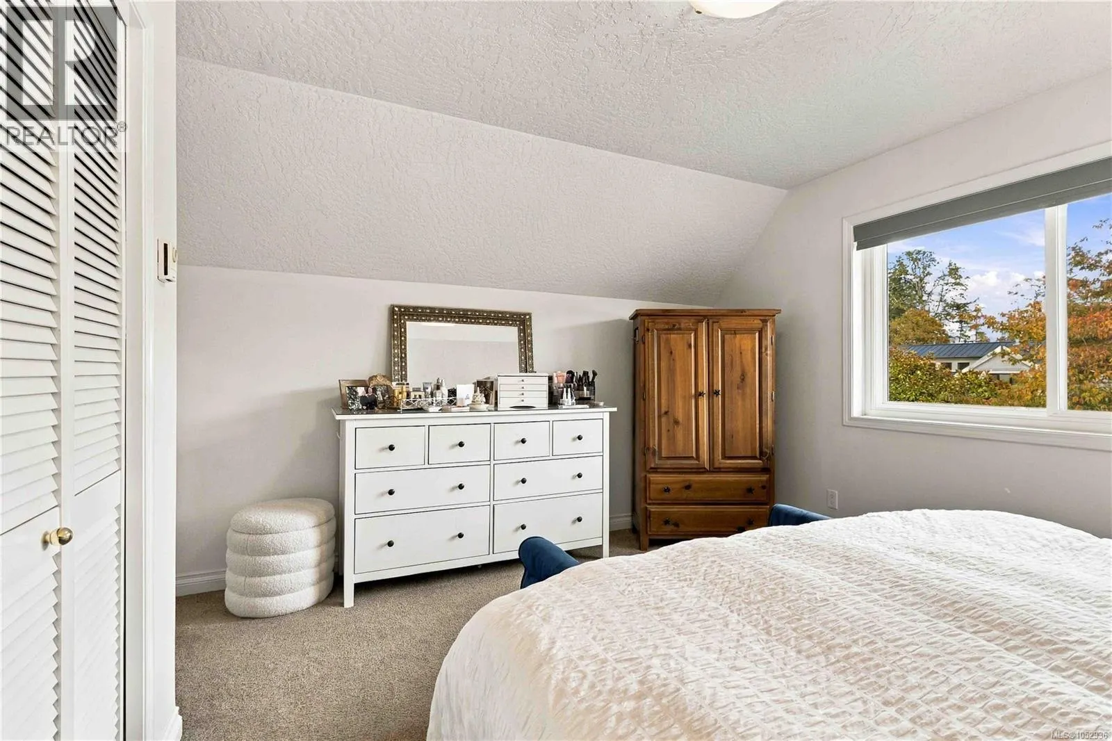 10189 West Saanich Rd