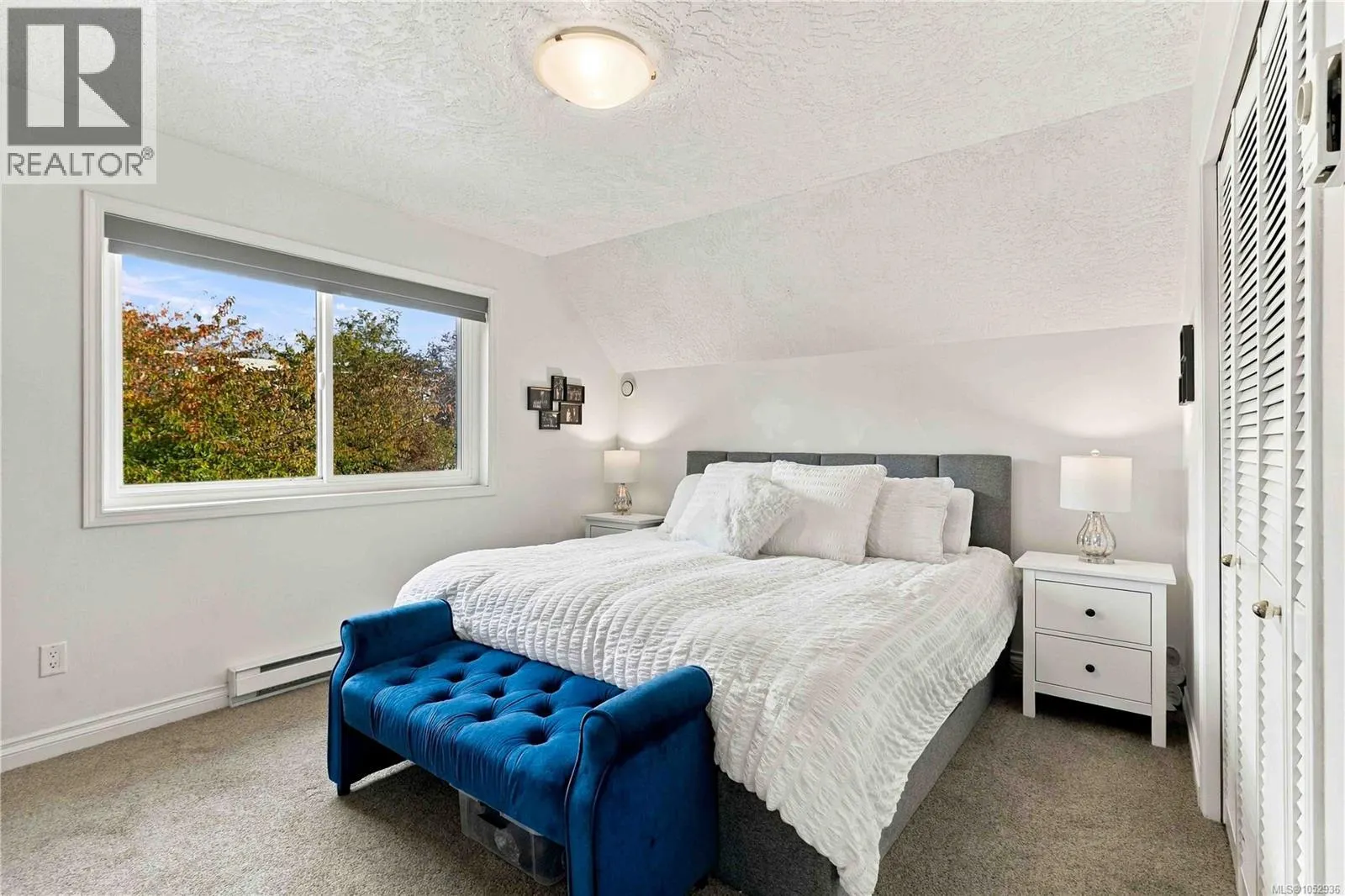 10189 West Saanich Rd