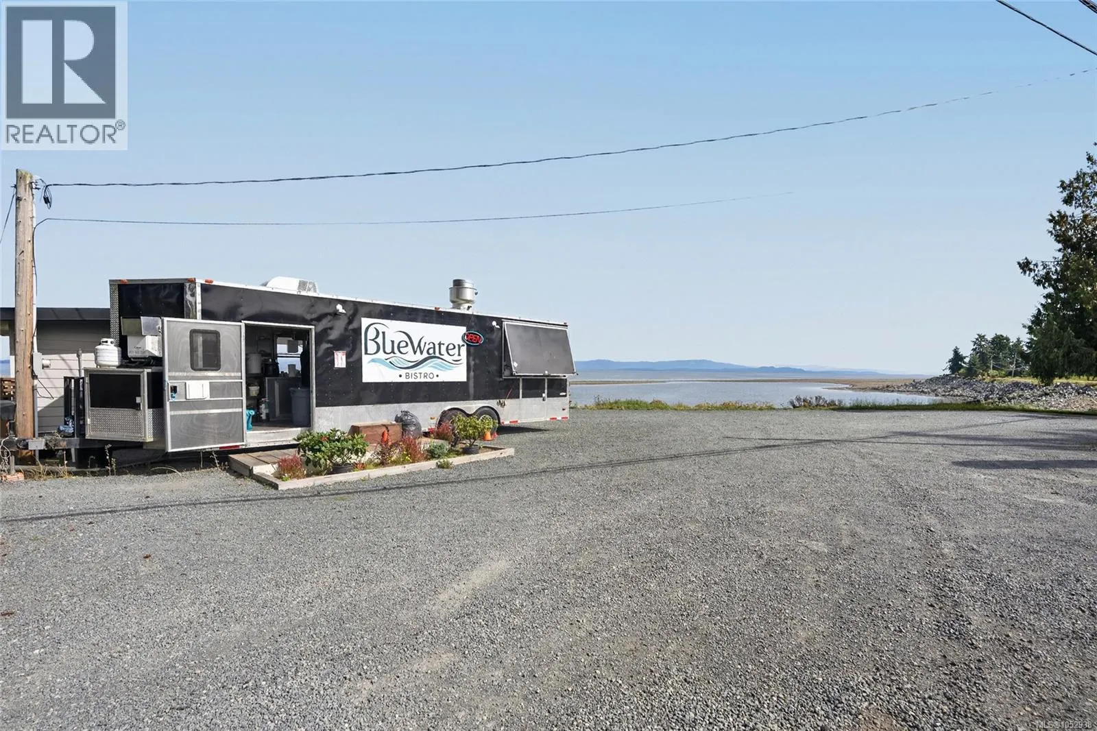 6001/6010 Island Hwy W