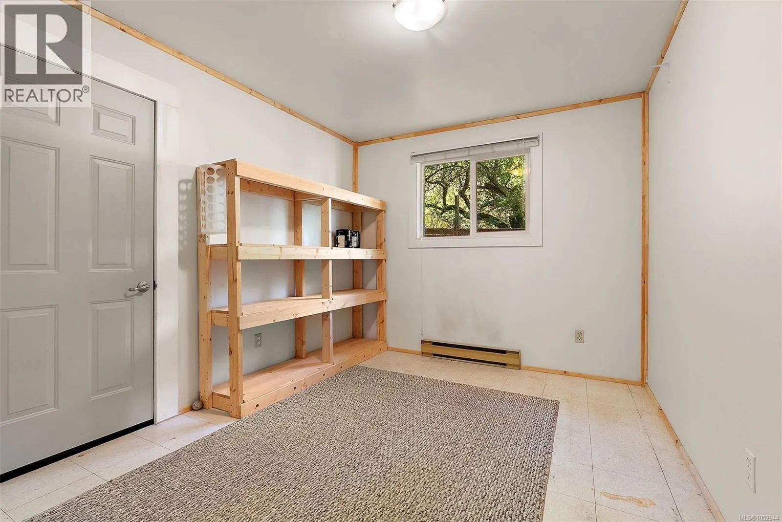 C24 920 Whittaker Rd