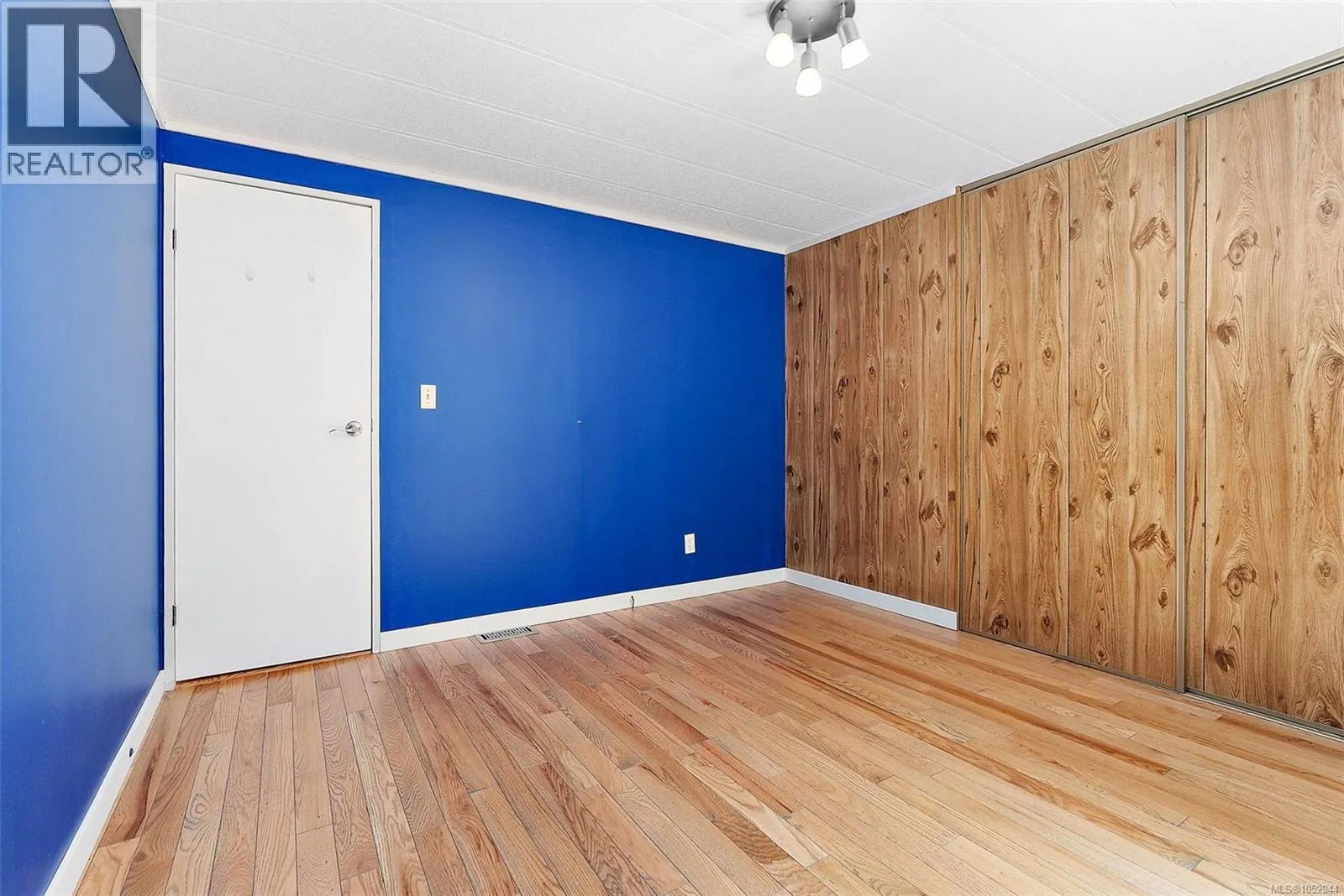 C24 920 Whittaker Rd