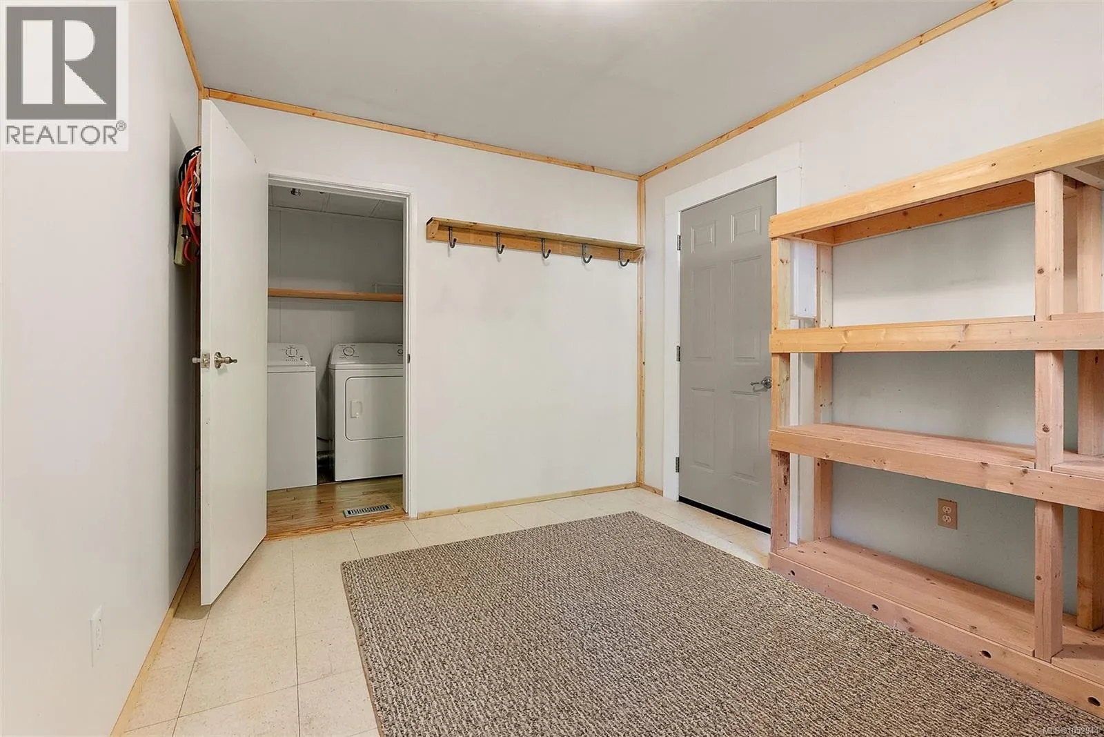 C24 920 Whittaker Rd