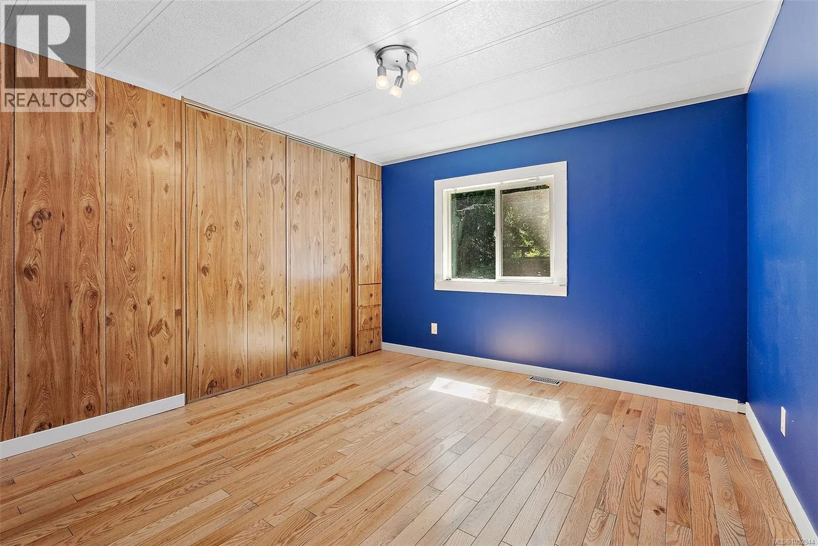 C24 920 Whittaker Rd
