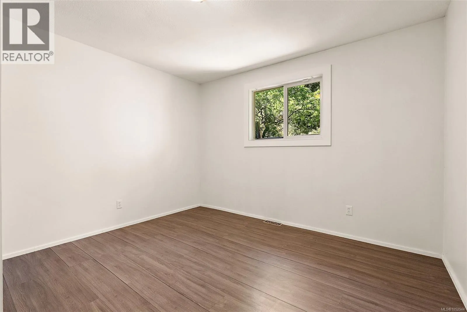 C24 920 Whittaker Rd