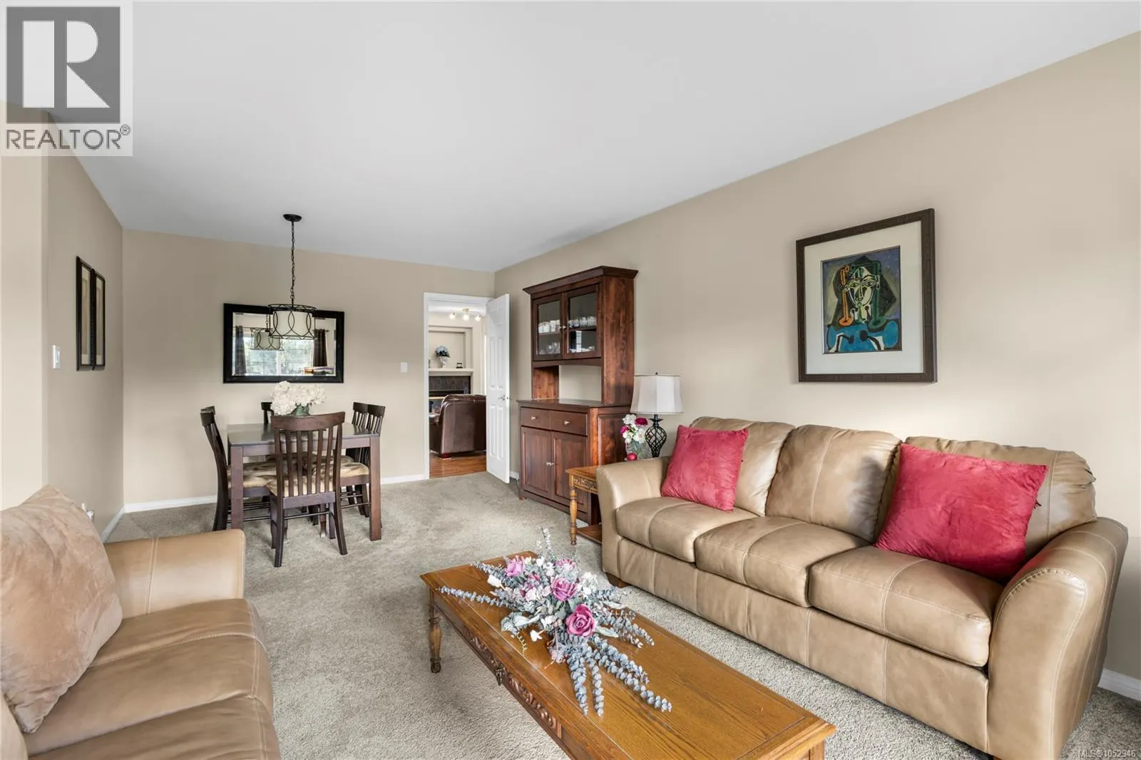 1049 Sunrise Dr