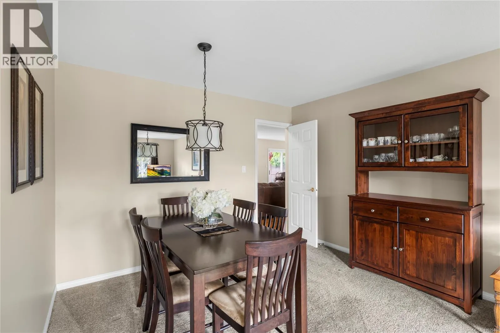 1049 Sunrise Dr
