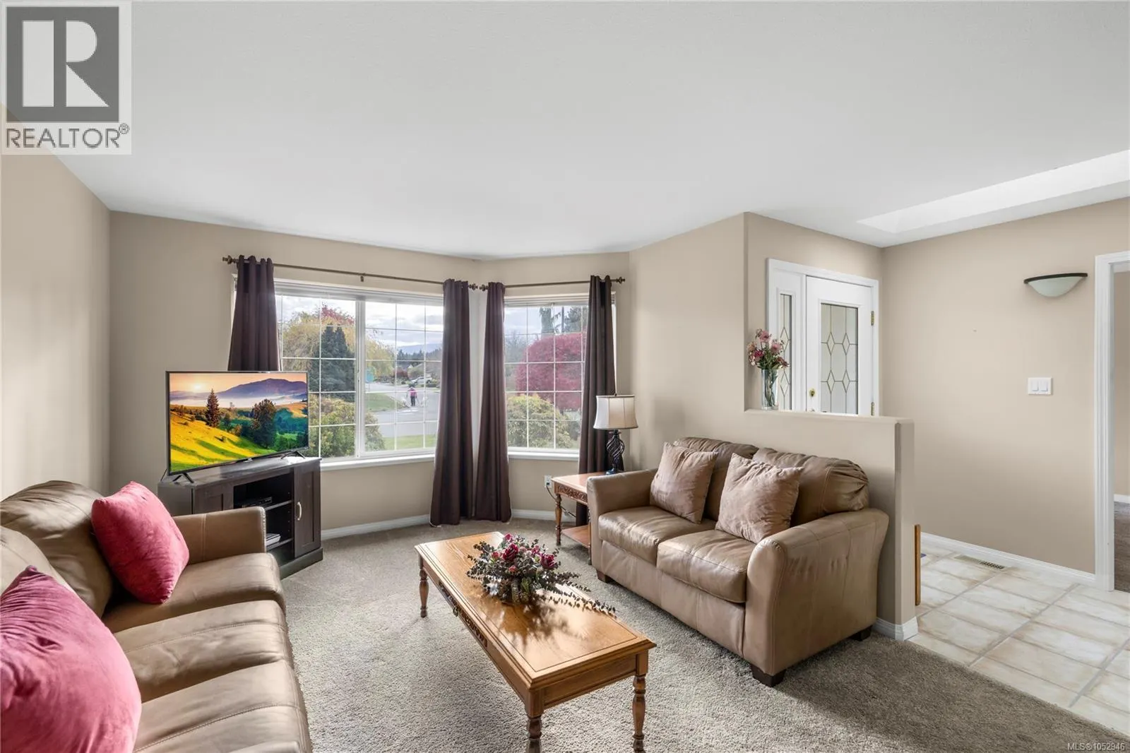 1049 Sunrise Dr