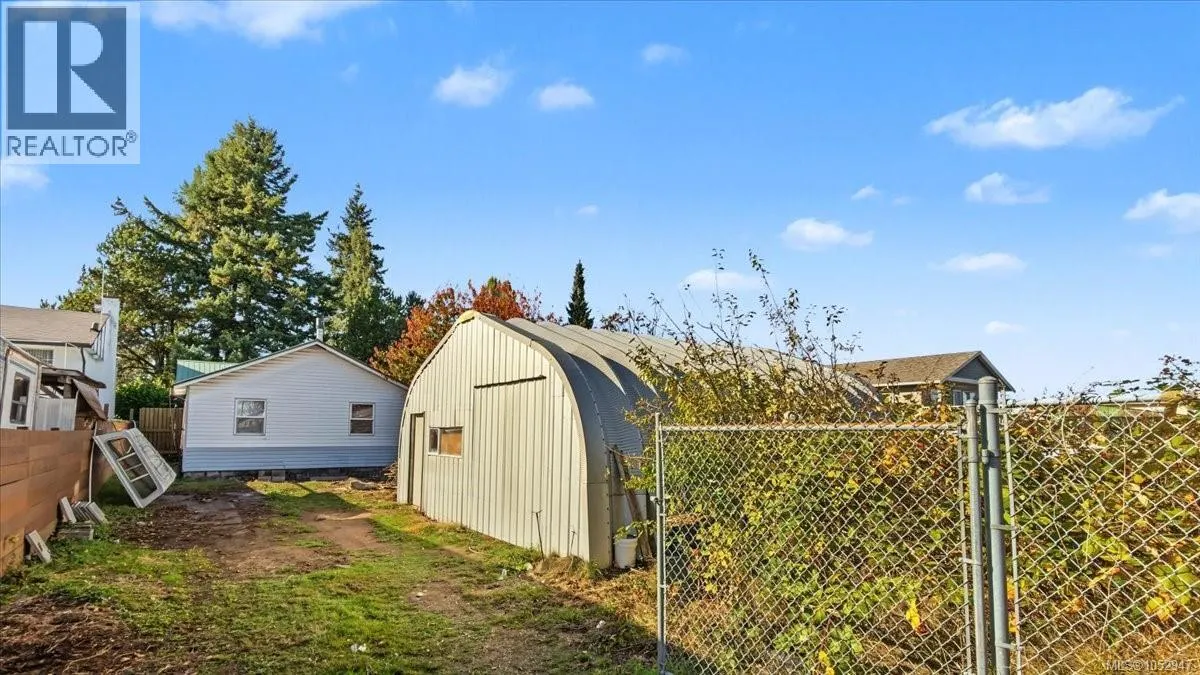 641 Dogwood St