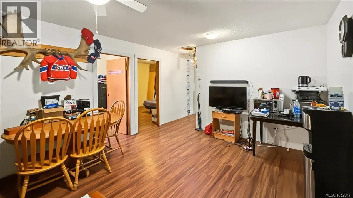 641 Dogwood St