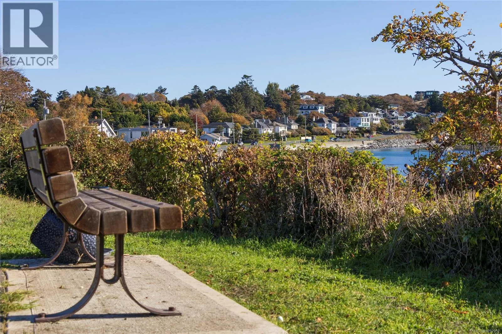 218 Beach Dr