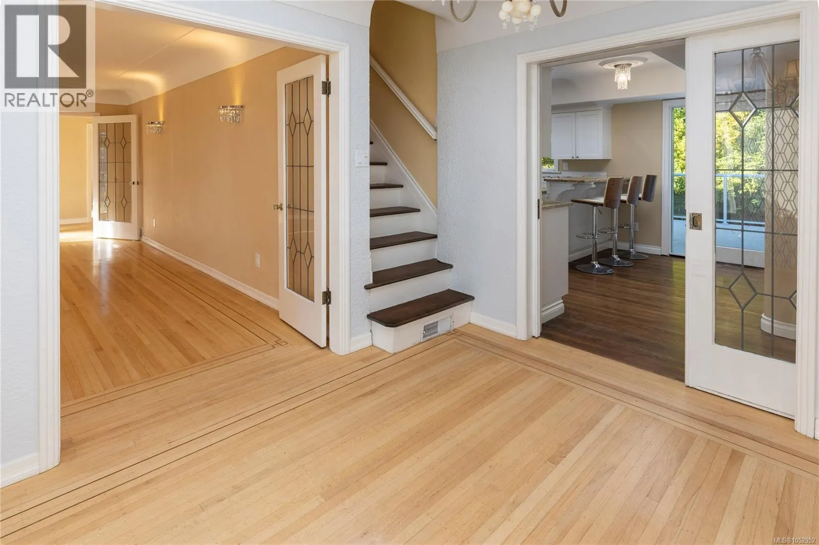 218 Beach Dr