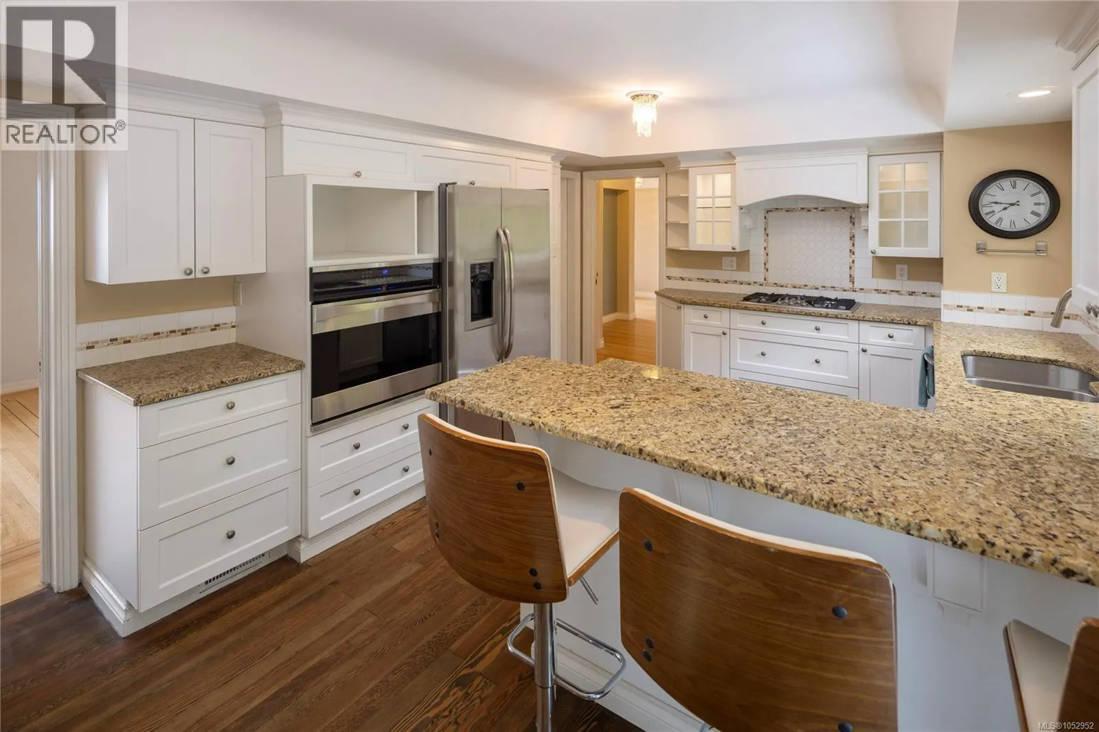 218 Beach Dr