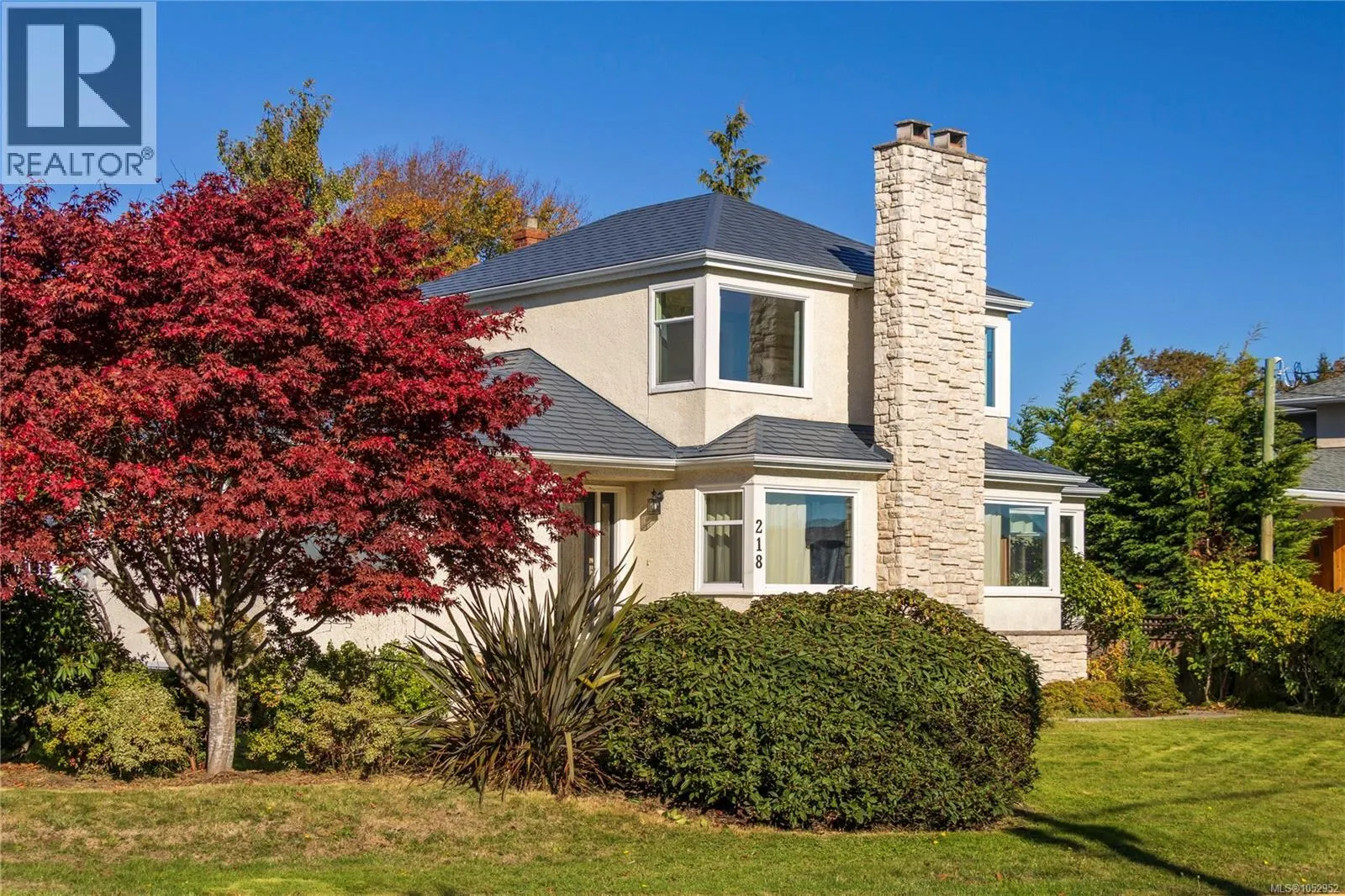 218 Beach Dr