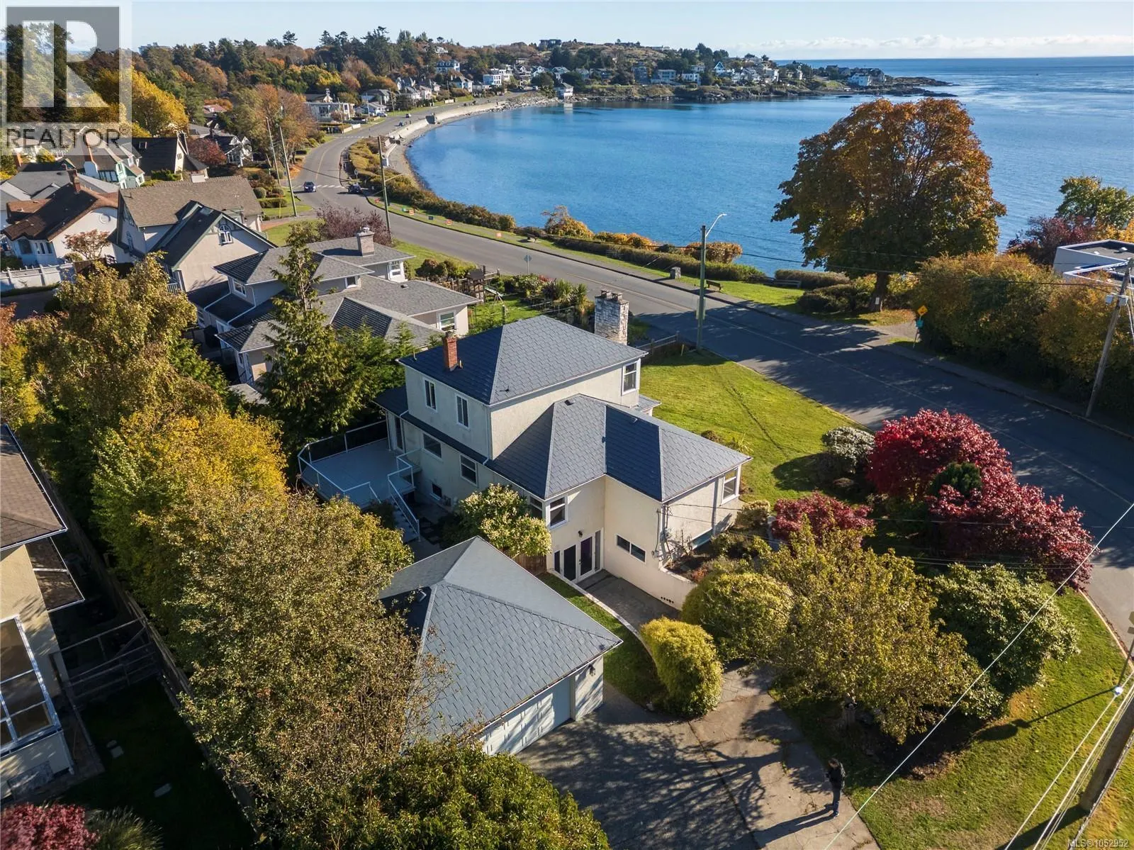 218 Beach Dr