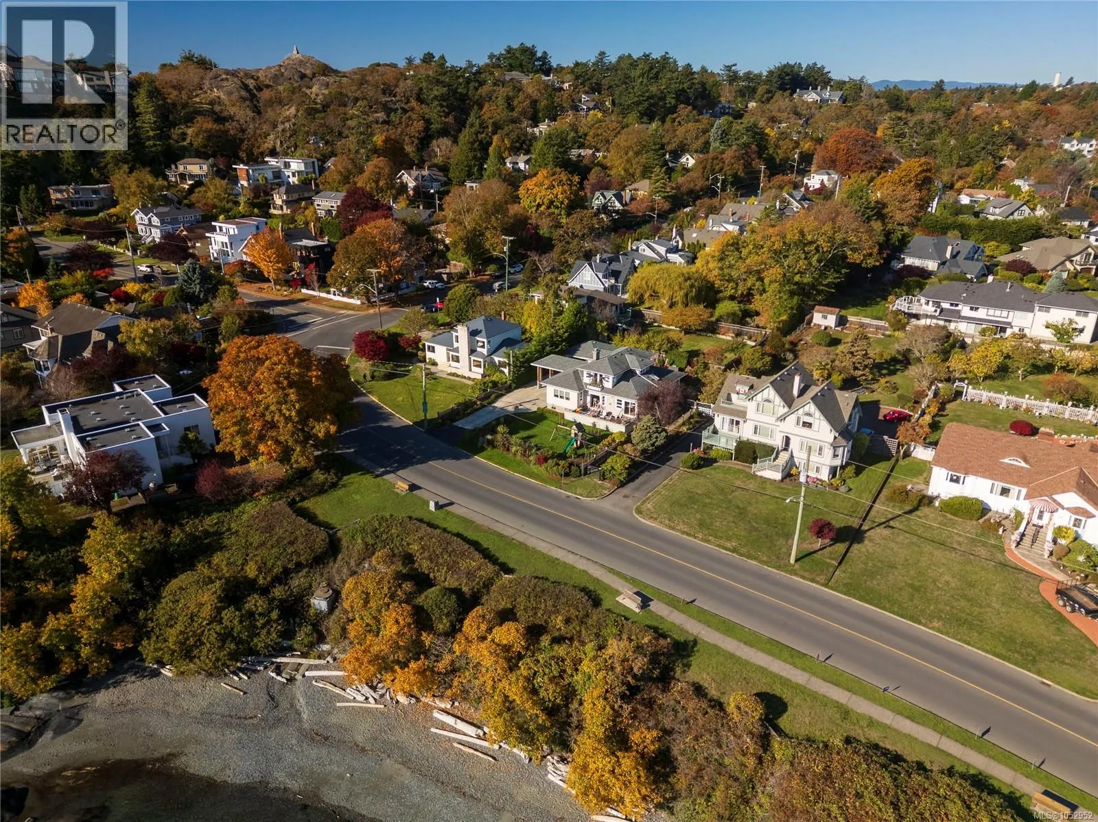 218 Beach Dr