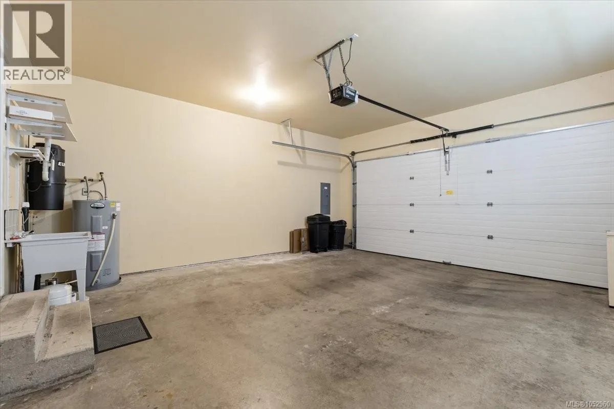 6347 Pinewood Lane