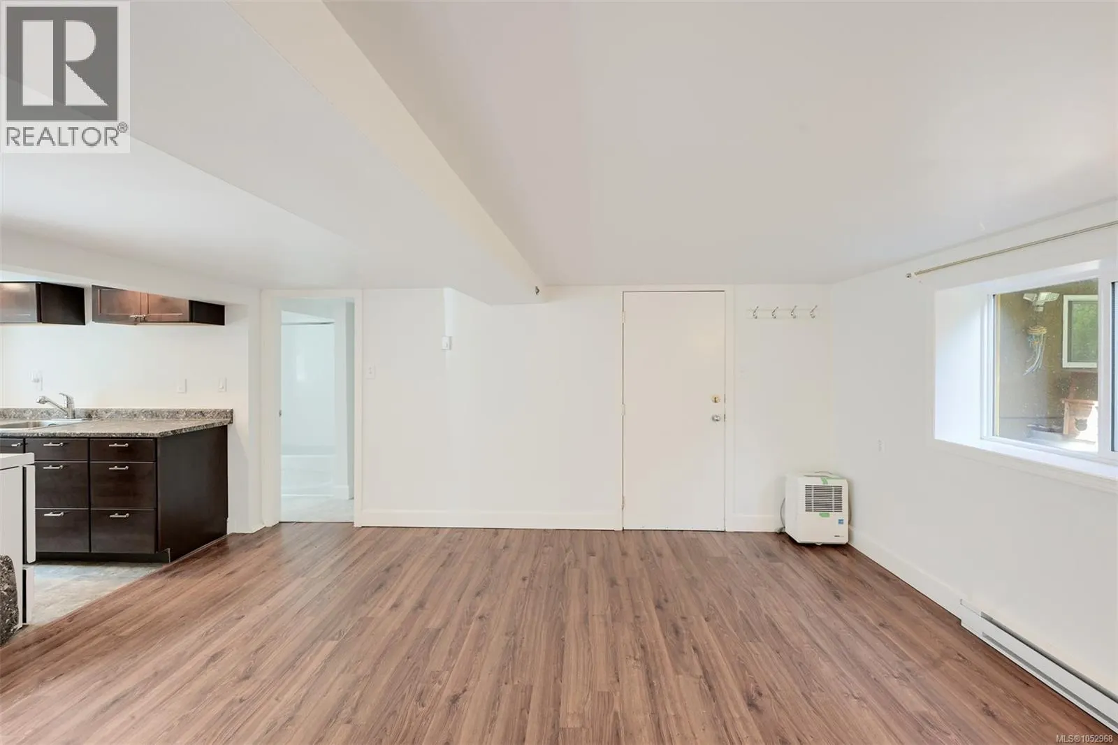 1620 Camosun St