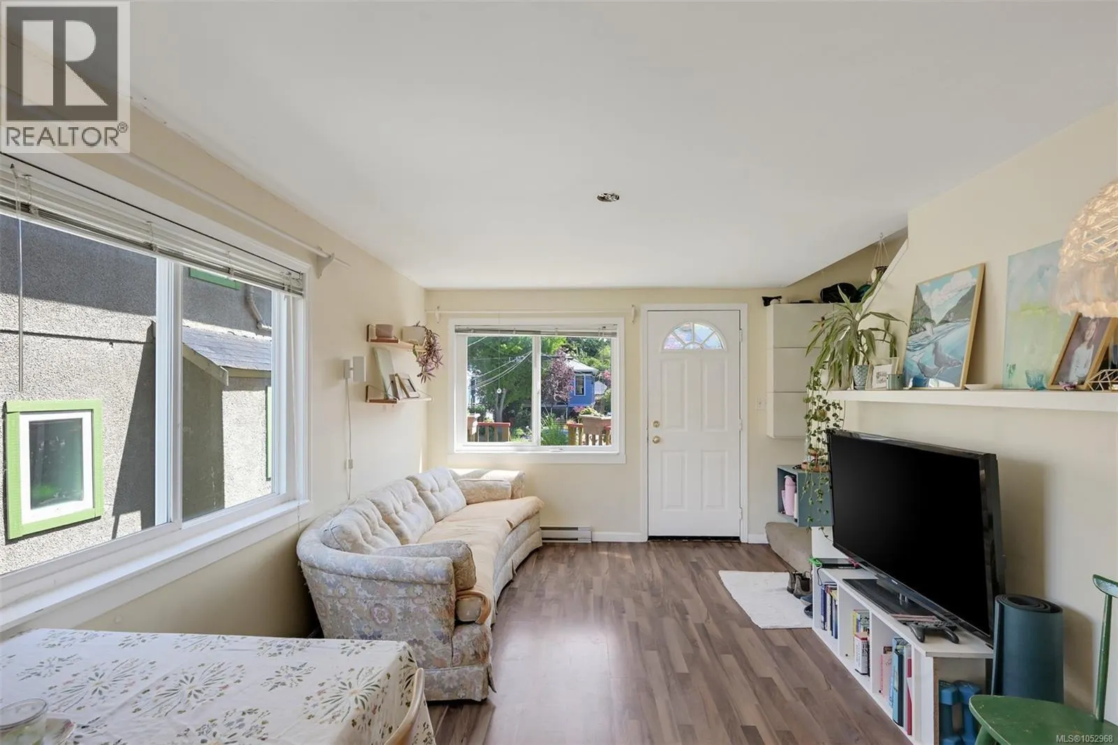 1620 Camosun St