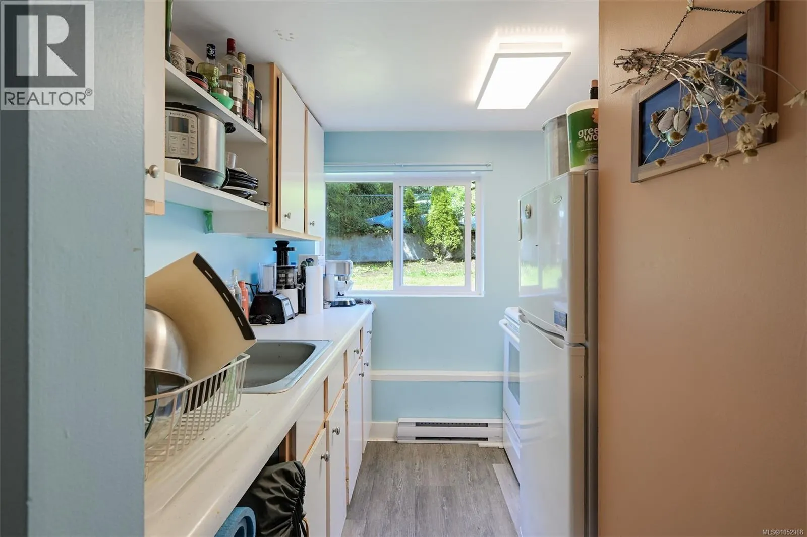 1620 Camosun St