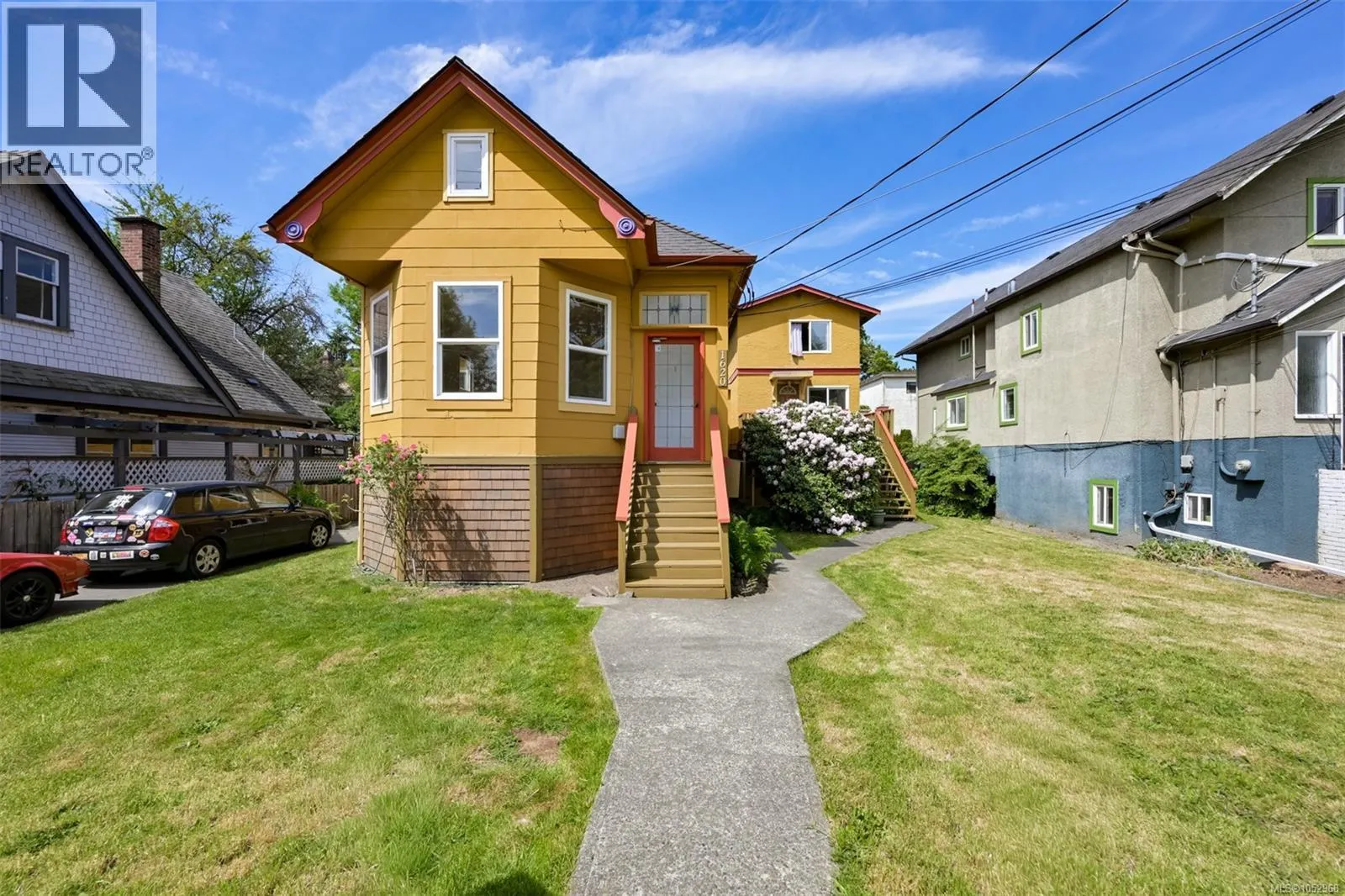 1620 Camosun St
