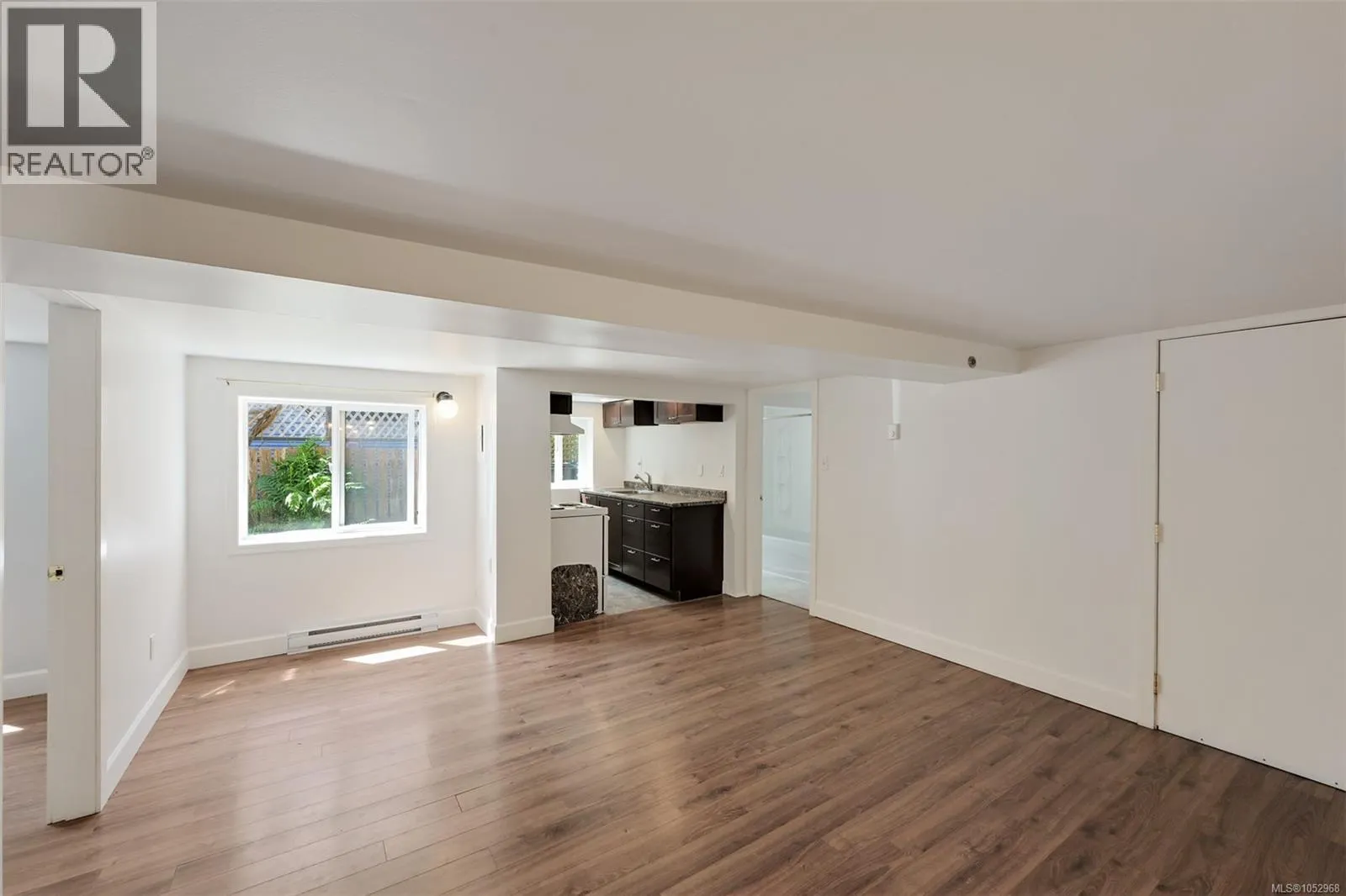 1620 Camosun St