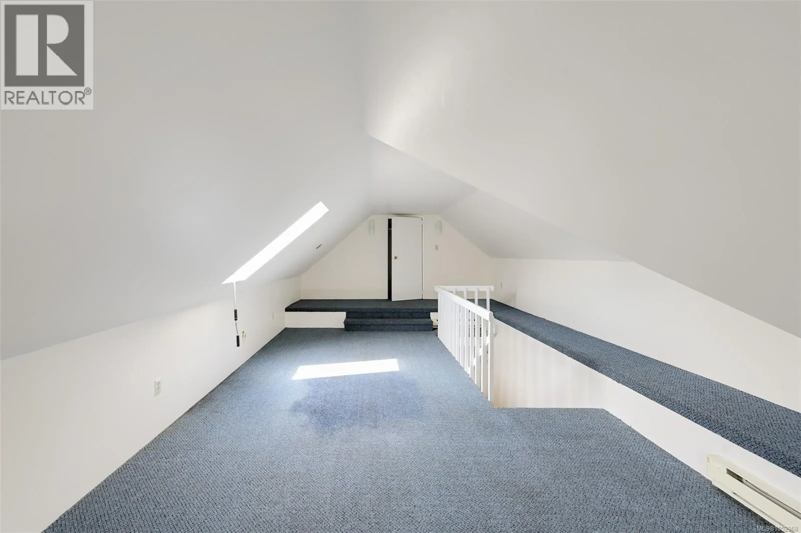 1620 Camosun St