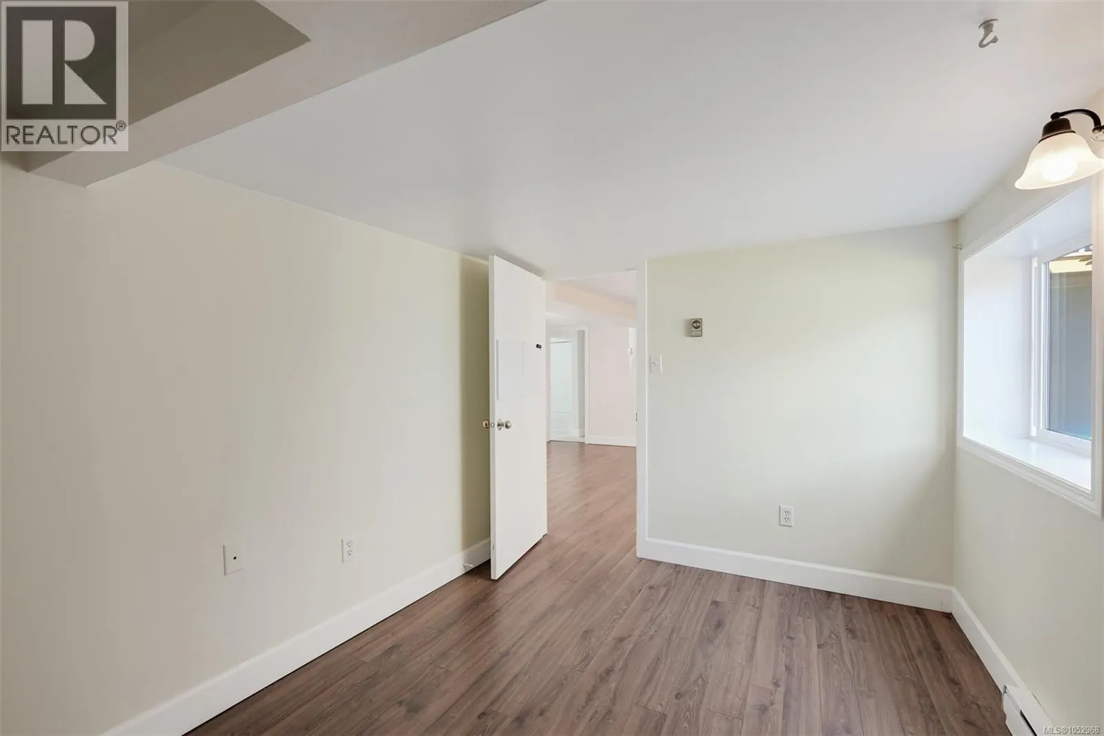 1620 Camosun St