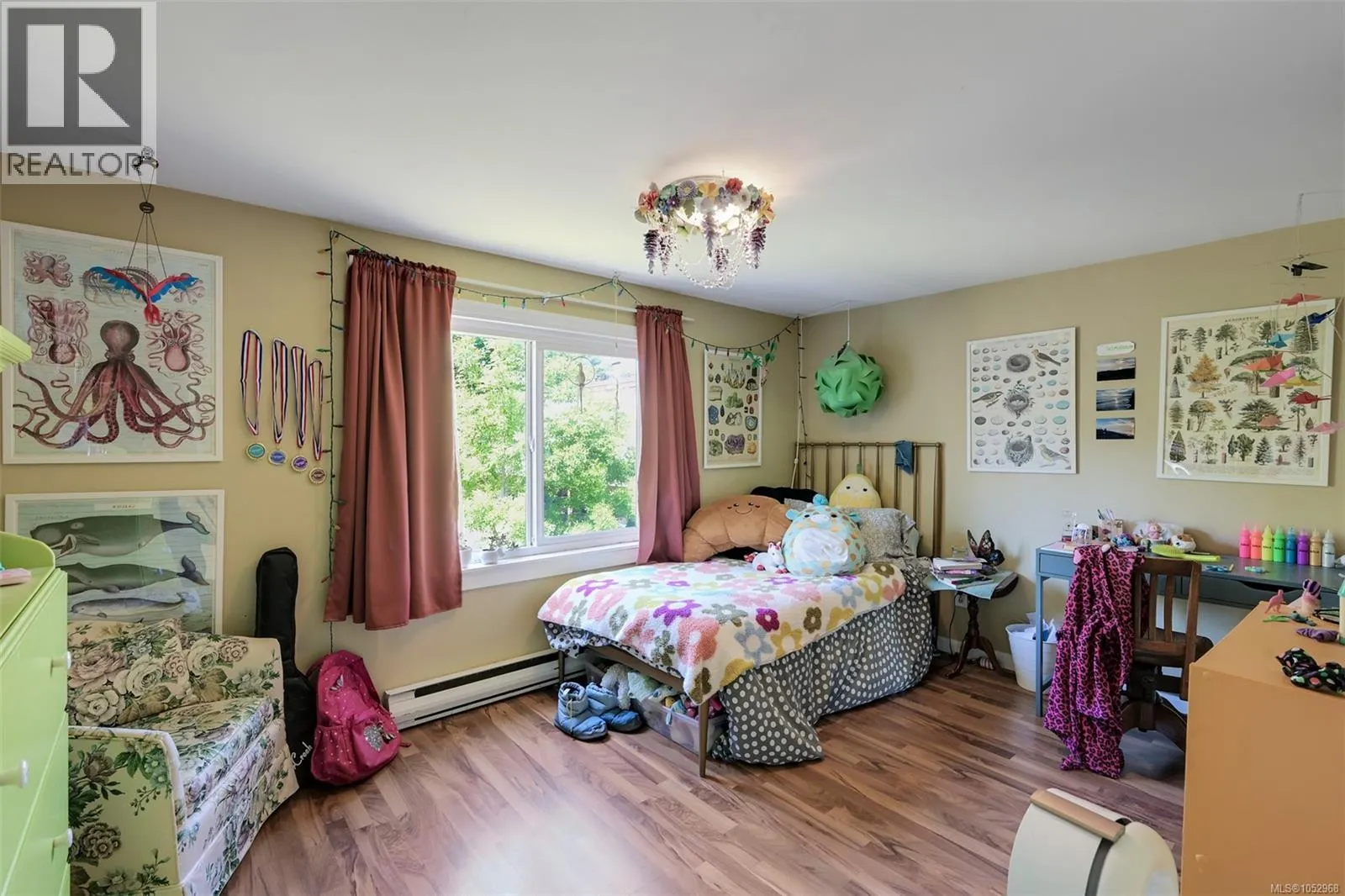 1620 Camosun St