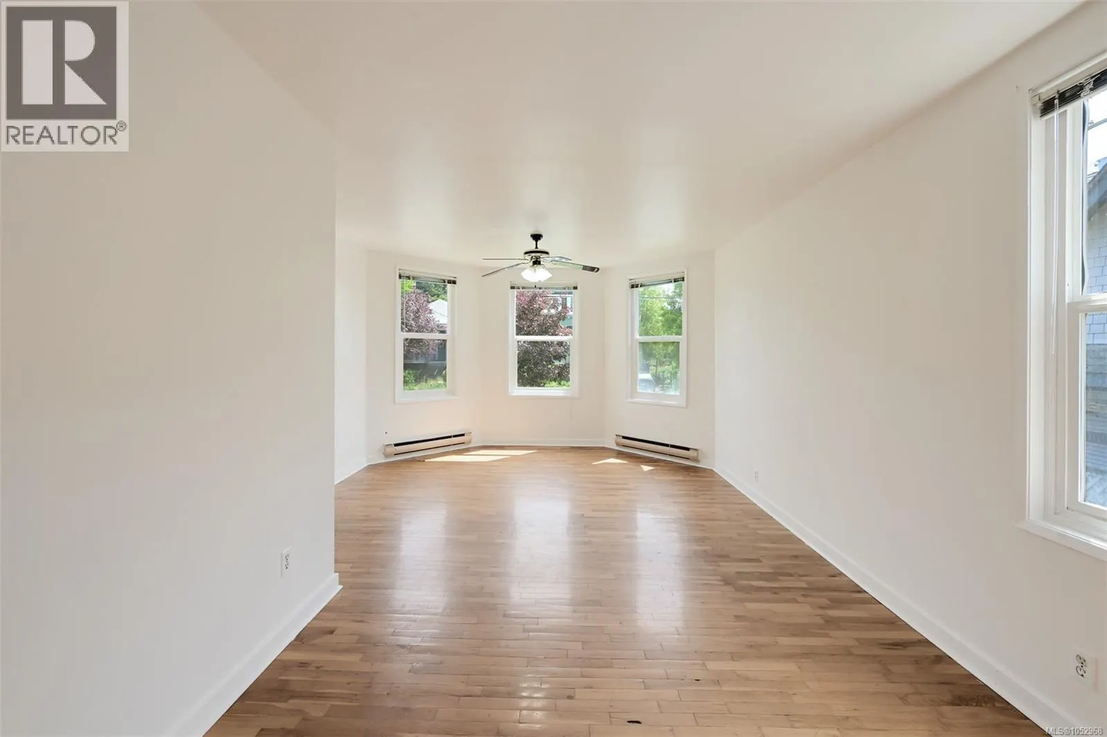 1620 Camosun St
