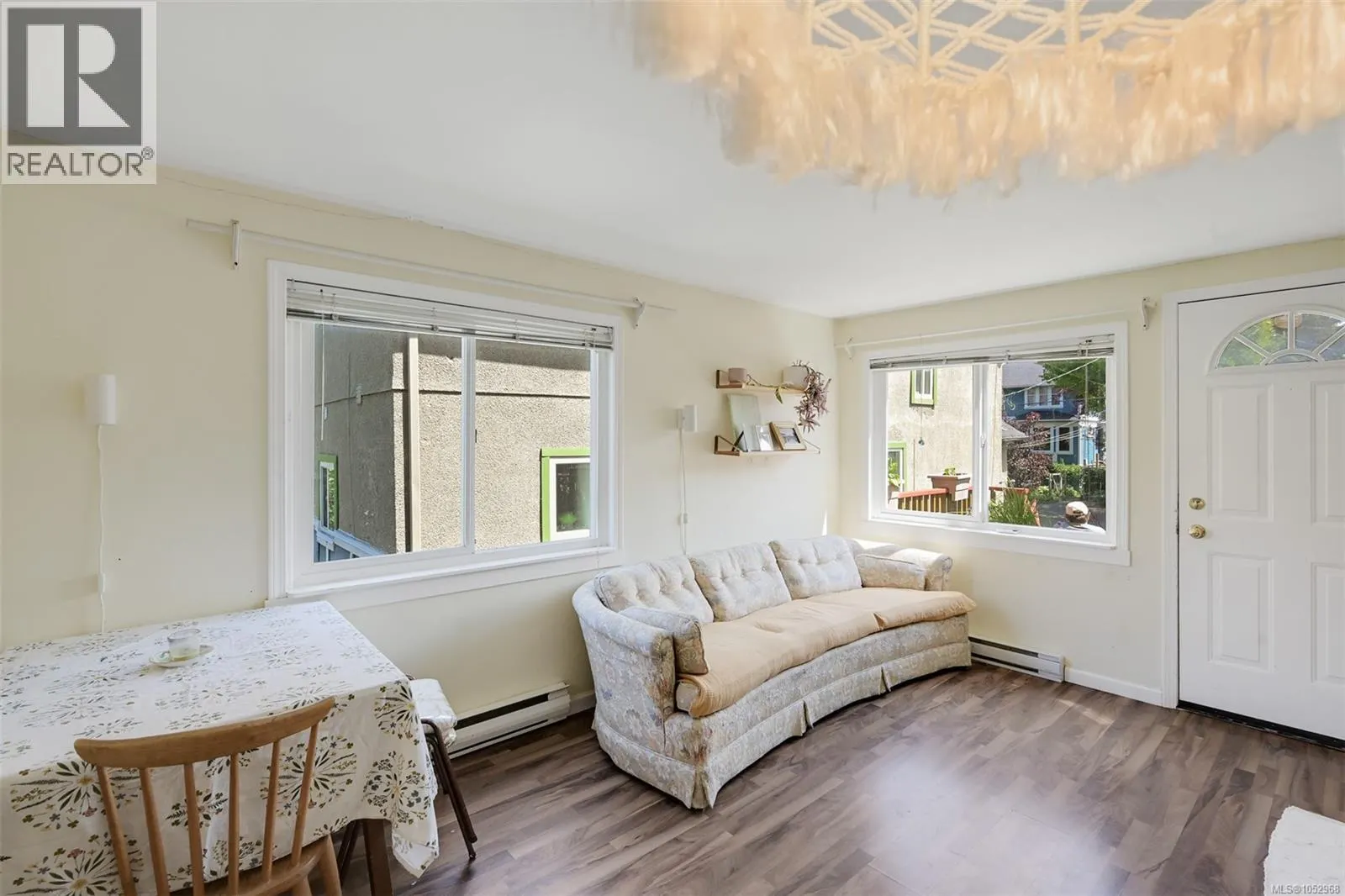 1620 Camosun St