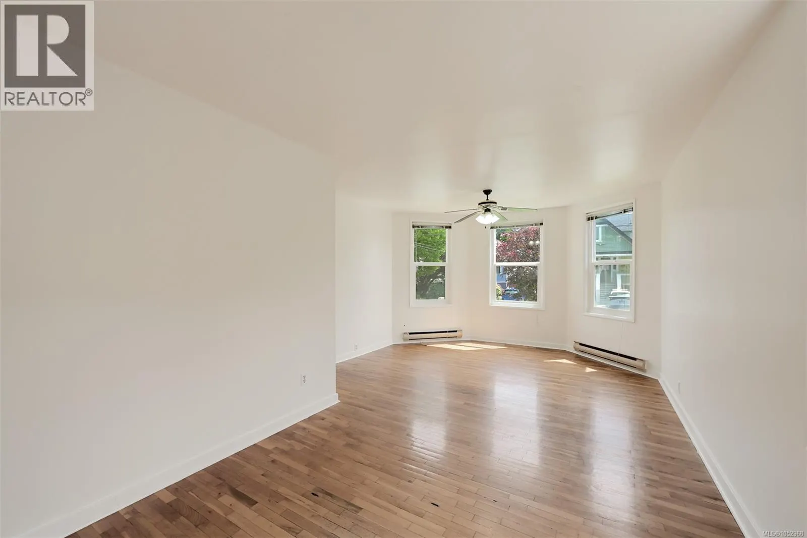 1620 Camosun St