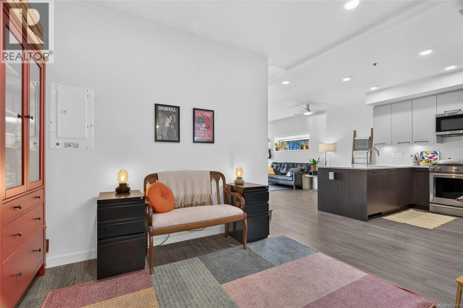 101 7162 West Saanich Rd