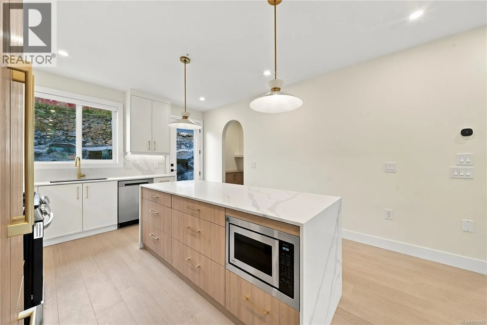 817 BLACKBIRD Pl