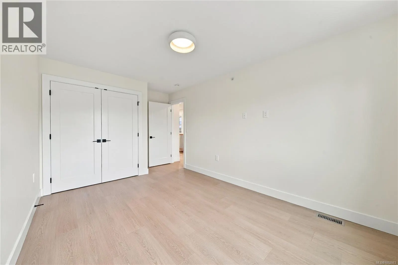 817 BLACKBIRD Pl