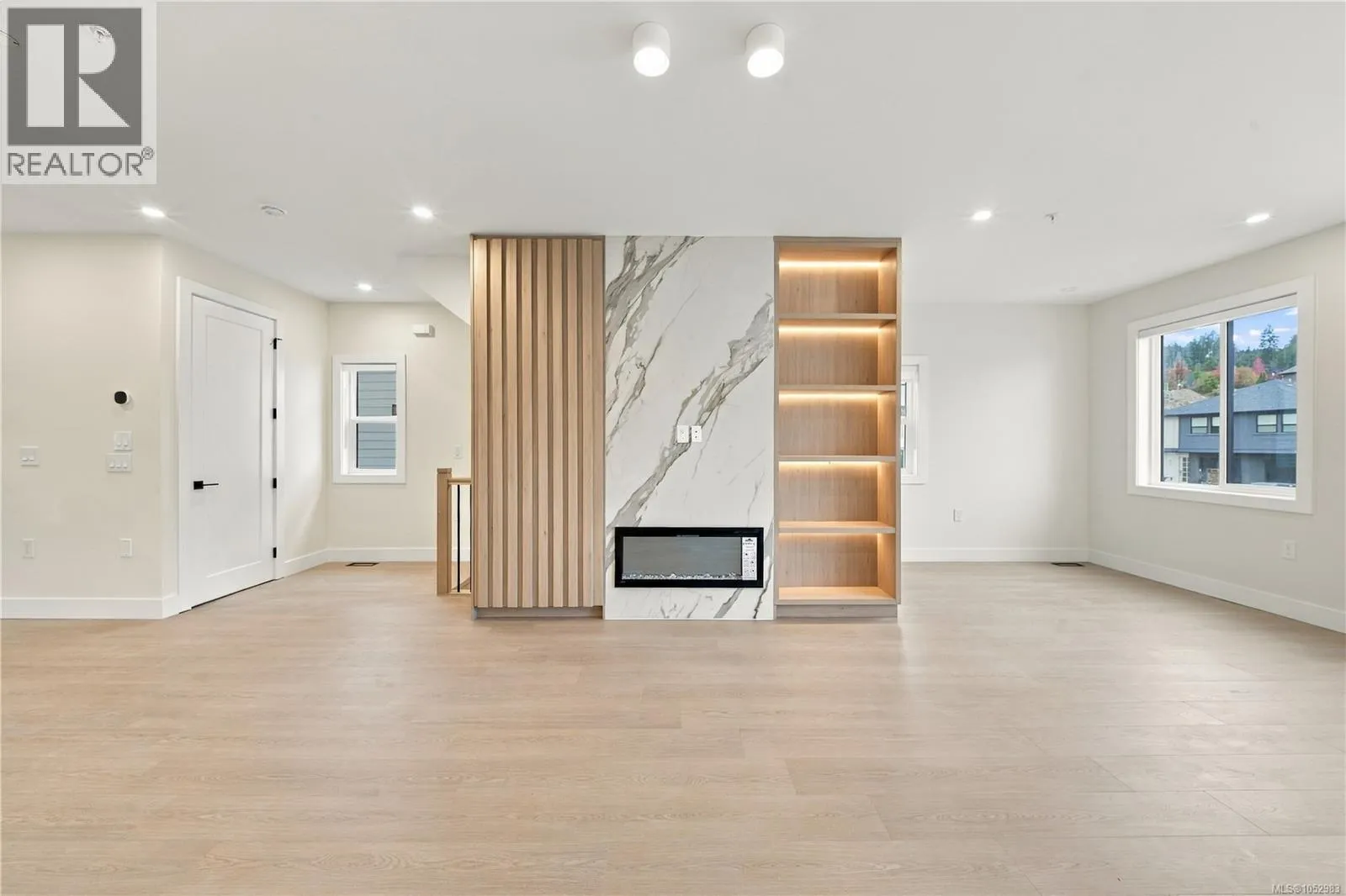 817 BLACKBIRD Pl