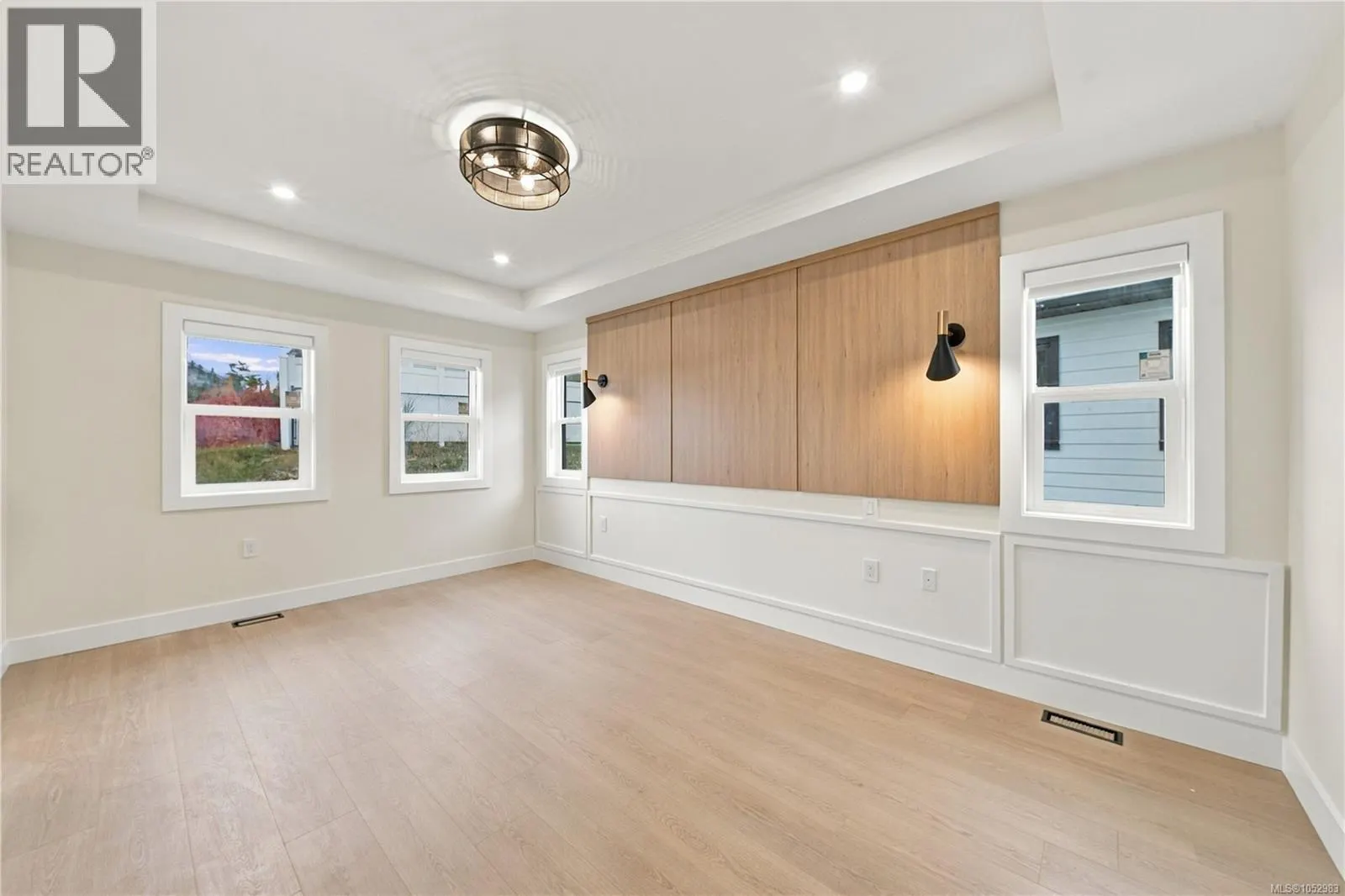 817 BLACKBIRD Pl