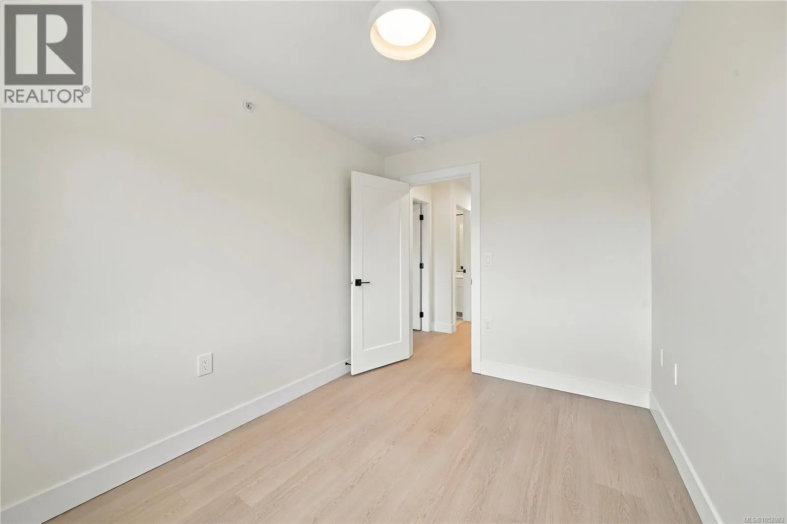 817 BLACKBIRD Pl