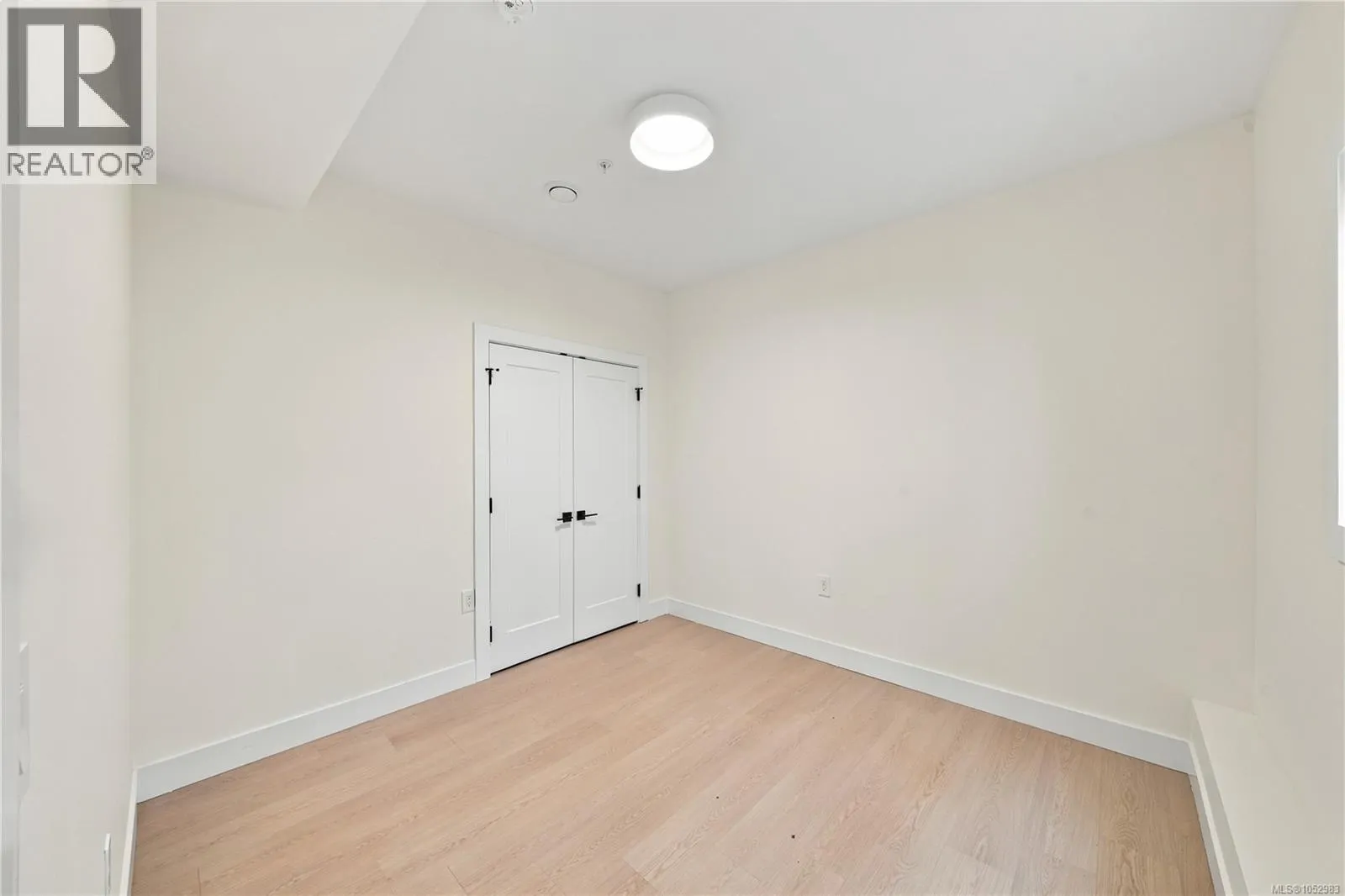 817 BLACKBIRD Pl