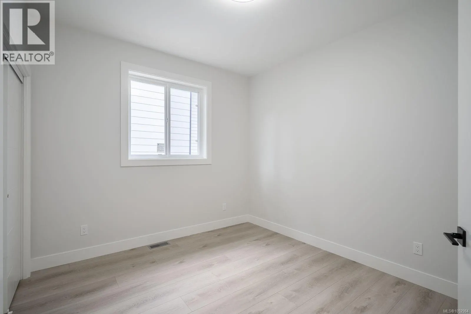 351 Avaani Way