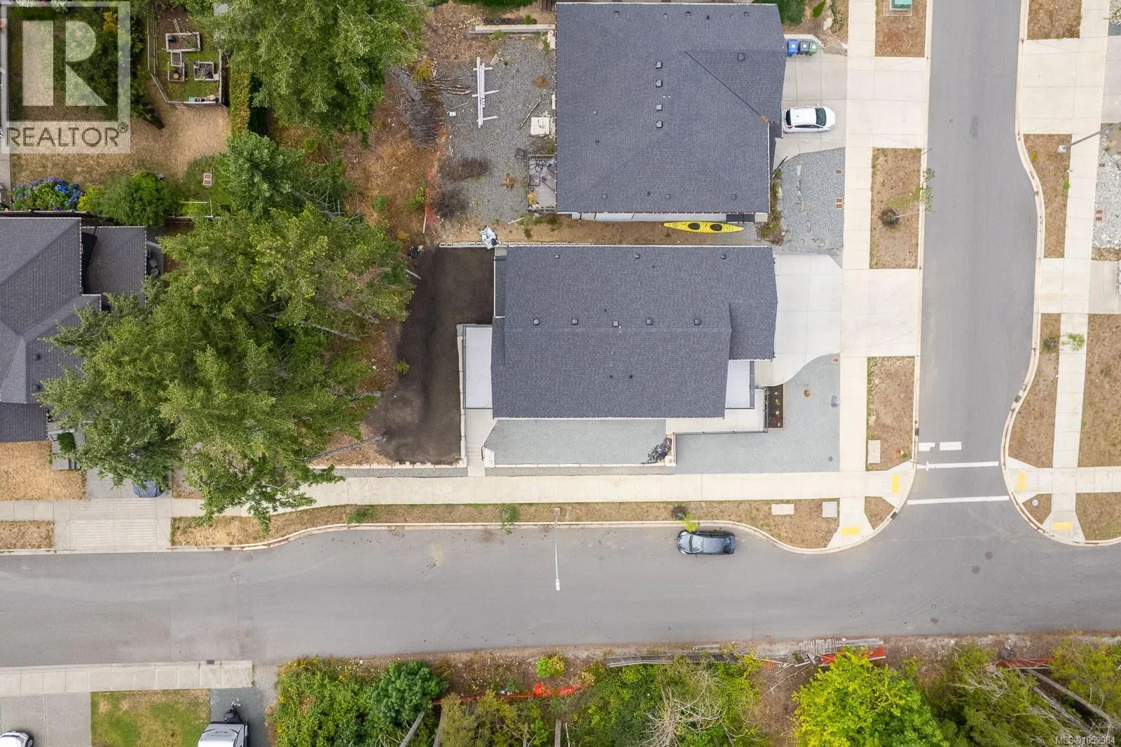 351 Avaani Way