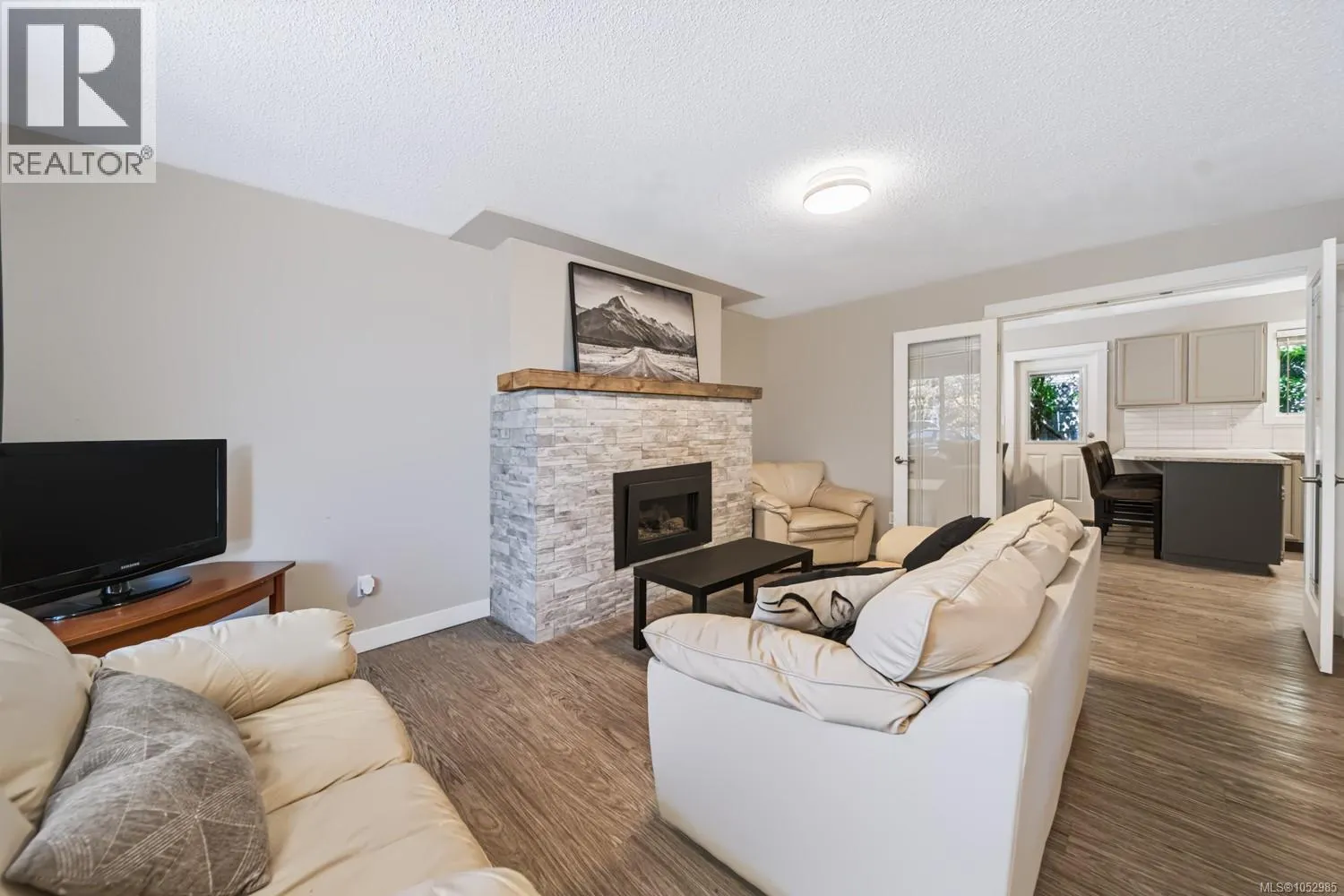 3161 Singleton Rd