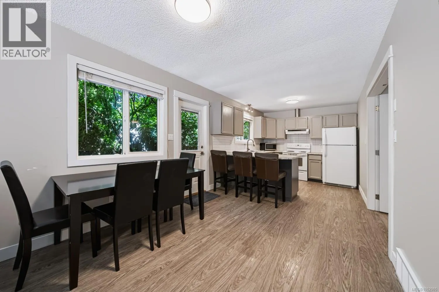 3161 Singleton Rd