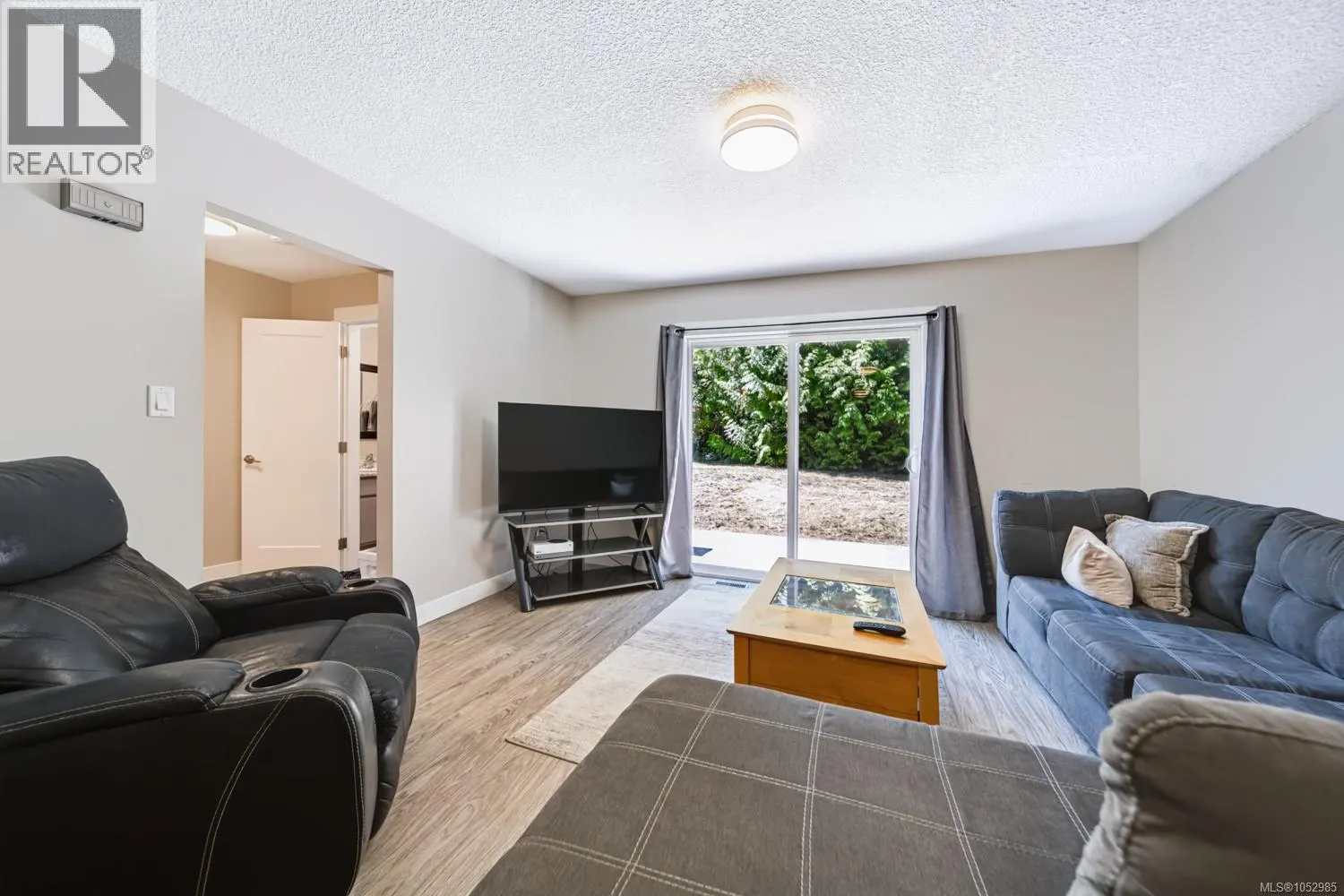 3161 Singleton Rd