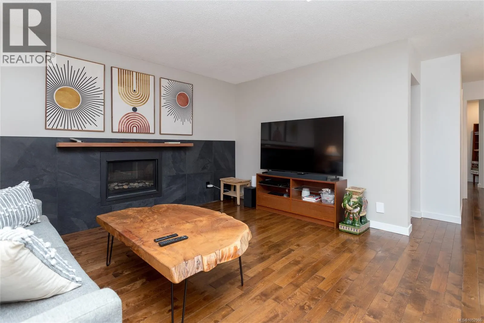1043 Pondwood Lane