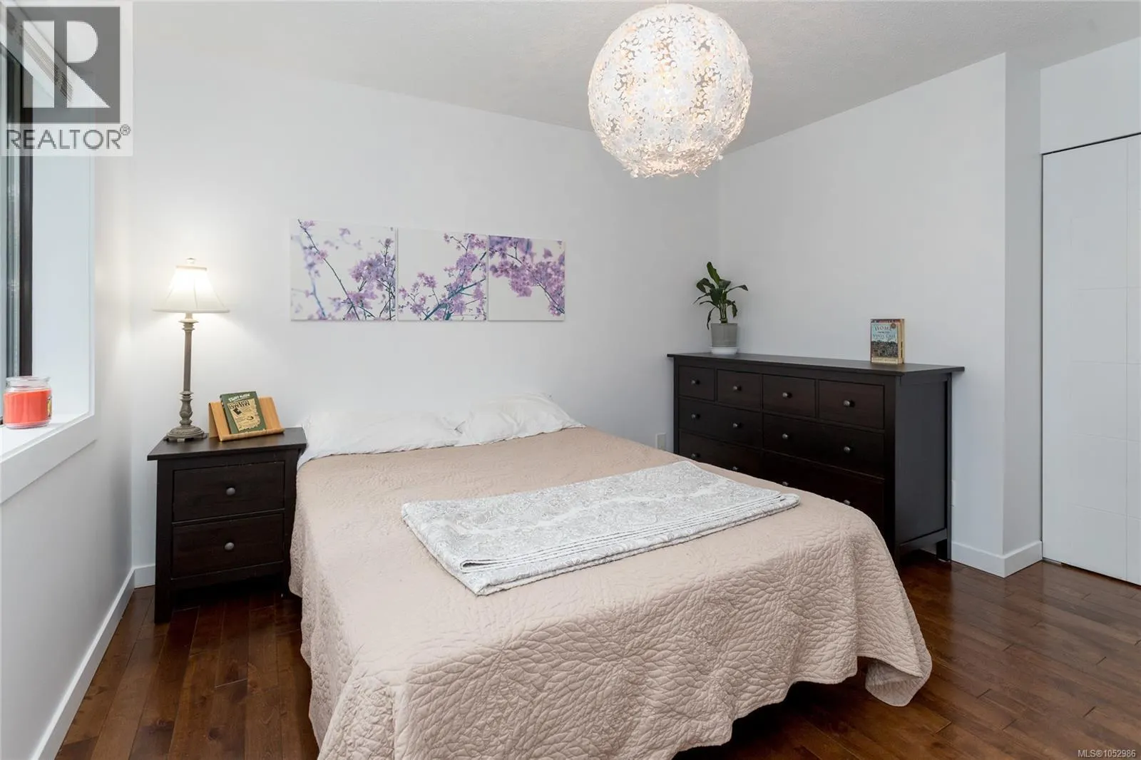 1043 Pondwood Lane